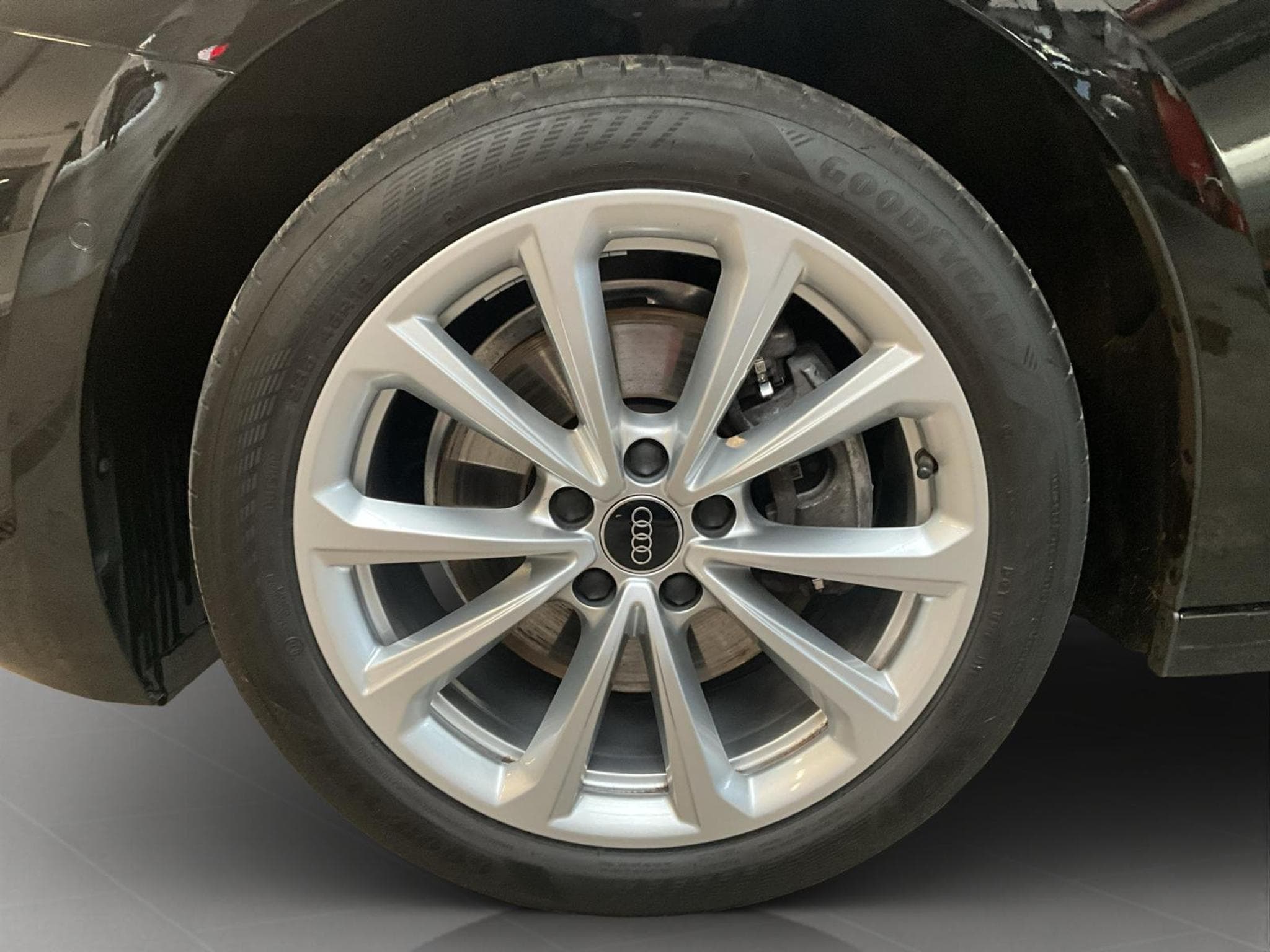 Audi A5 Avant+S-Tronic+TechPlus+1xS-Line+P.Business+LM18 (2025) - Foto 8