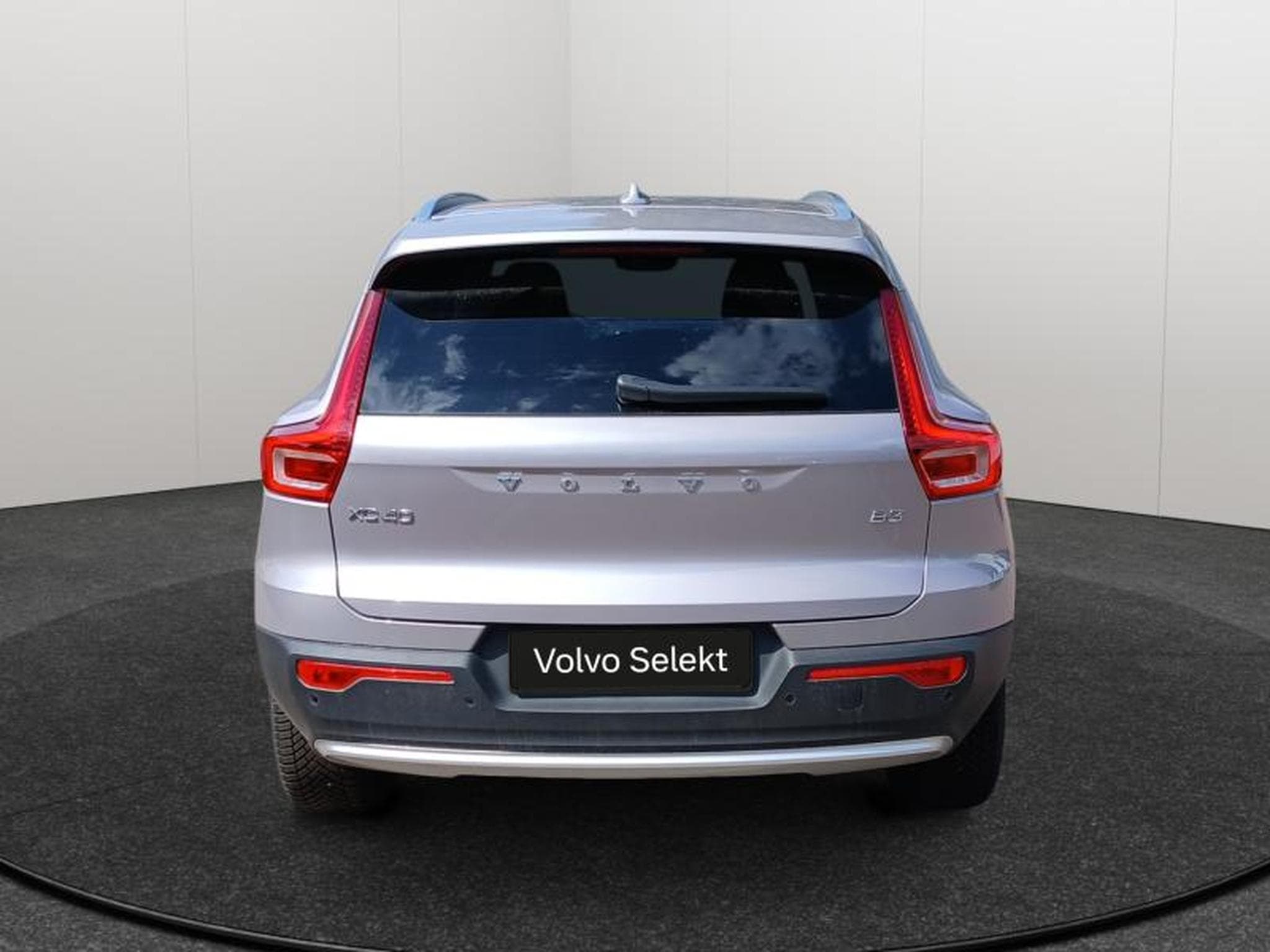 Volvo XC40 B3 Core / Essence (2025) - Photo 6
