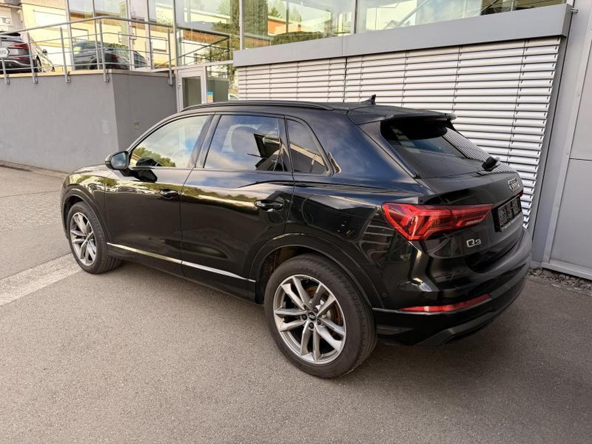 Audi Q3 advanced (2019) - Photo 4
