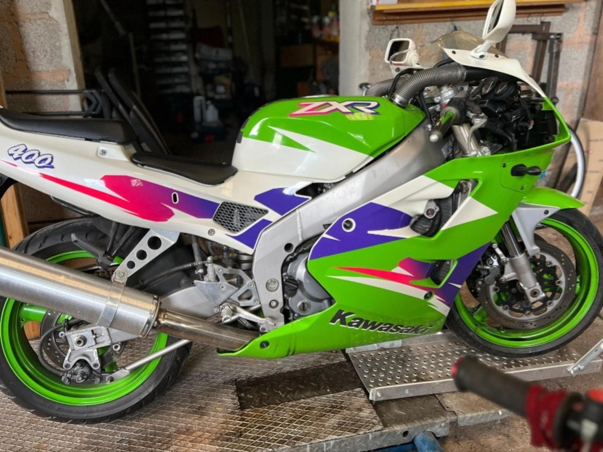 Kawasaki ZXR 400r (2001) - Photo 1