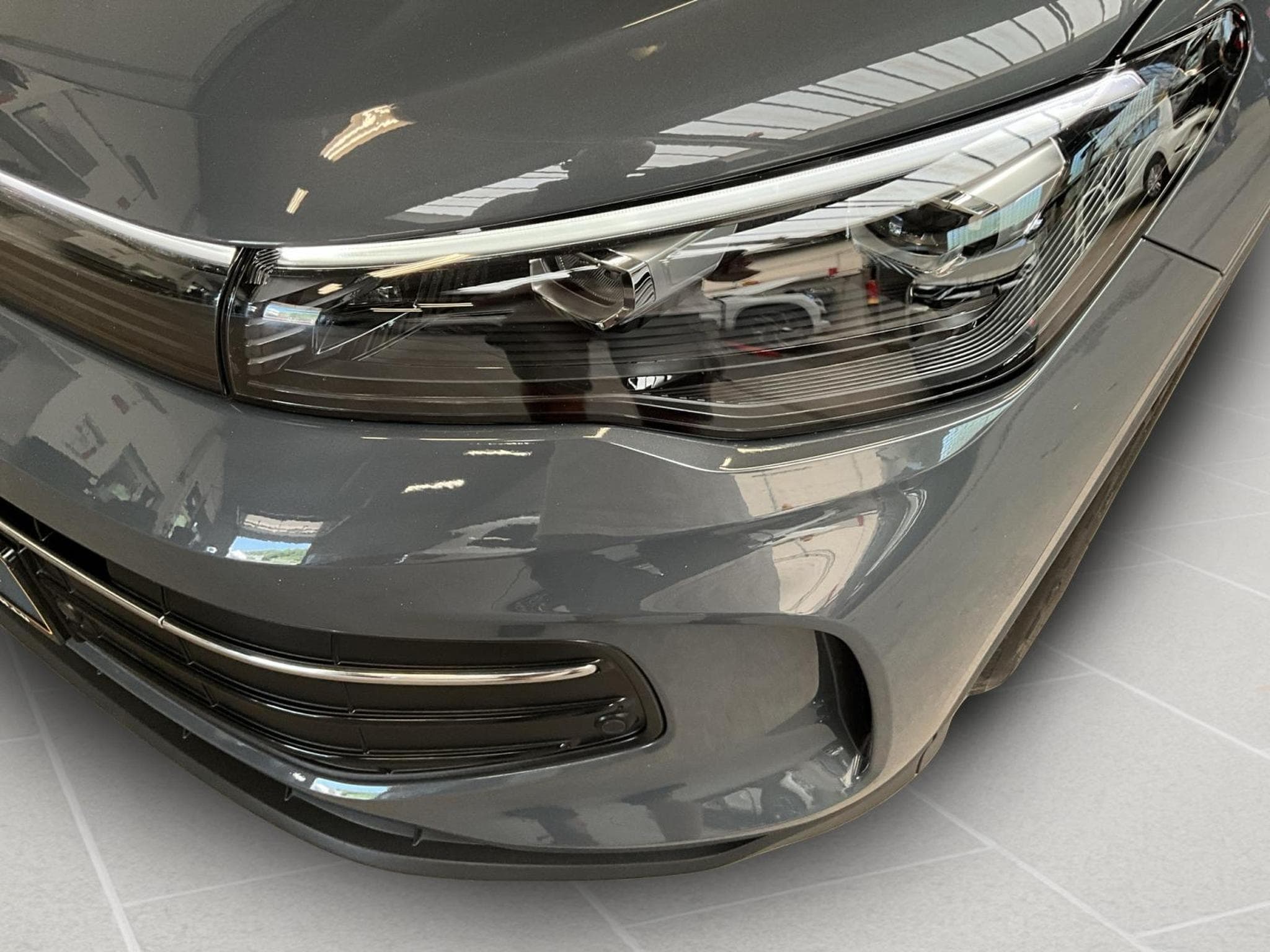 VW Tiguan Life+DSG+Harman-Kardan+LED+P.Design (2025) - Photo 17