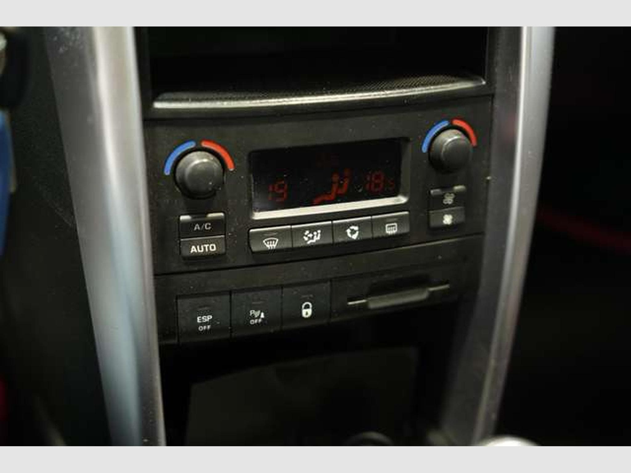 Peugeot 207 Sport *Einparkhilfe *Windschott *Winter-P (2009) - Photo 13