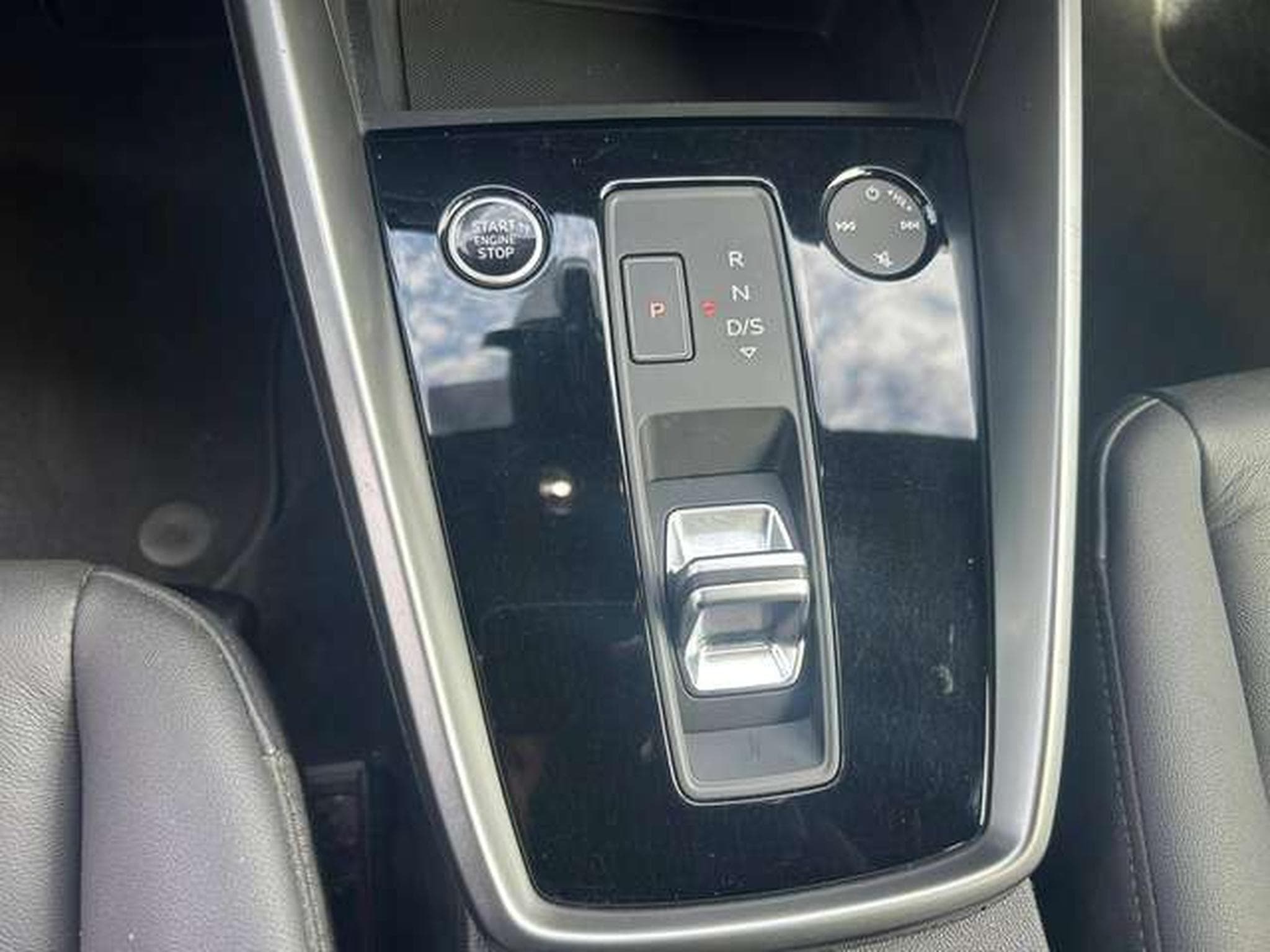 Audi A3 Sportback 30 TFSI Attraction pack business S-Tronic (2023) - Photo 11