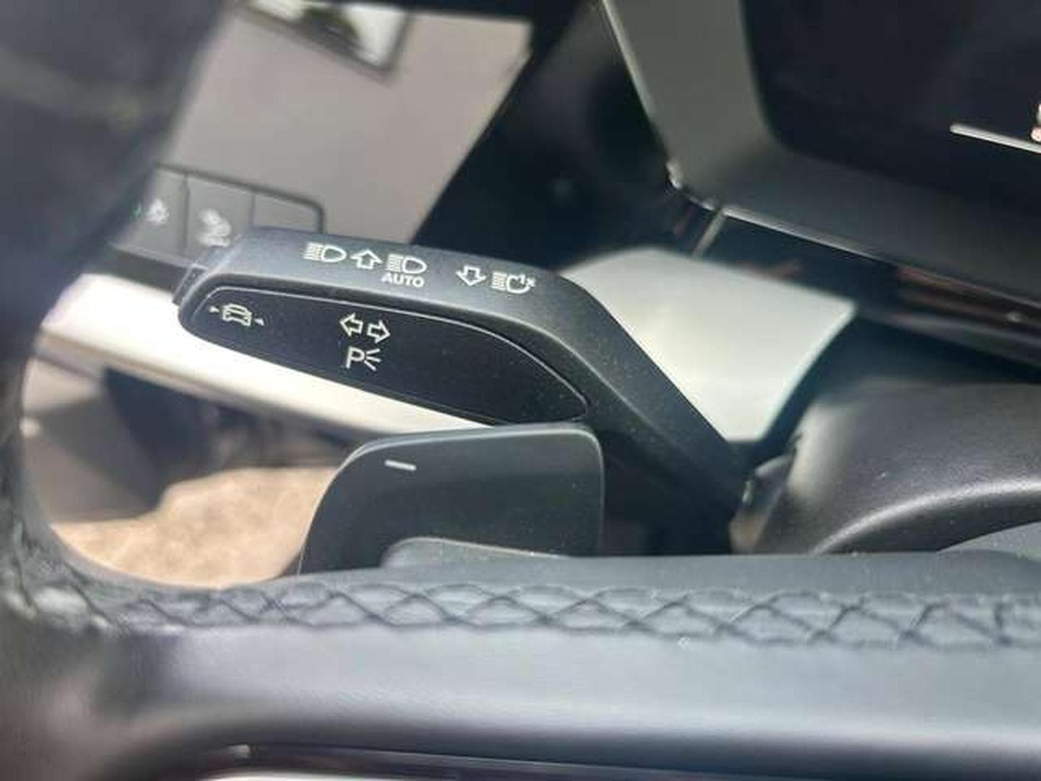 Audi A3 Sportback 30 TFSI Attraction pack business S-Tronic (2023) - Photo 15