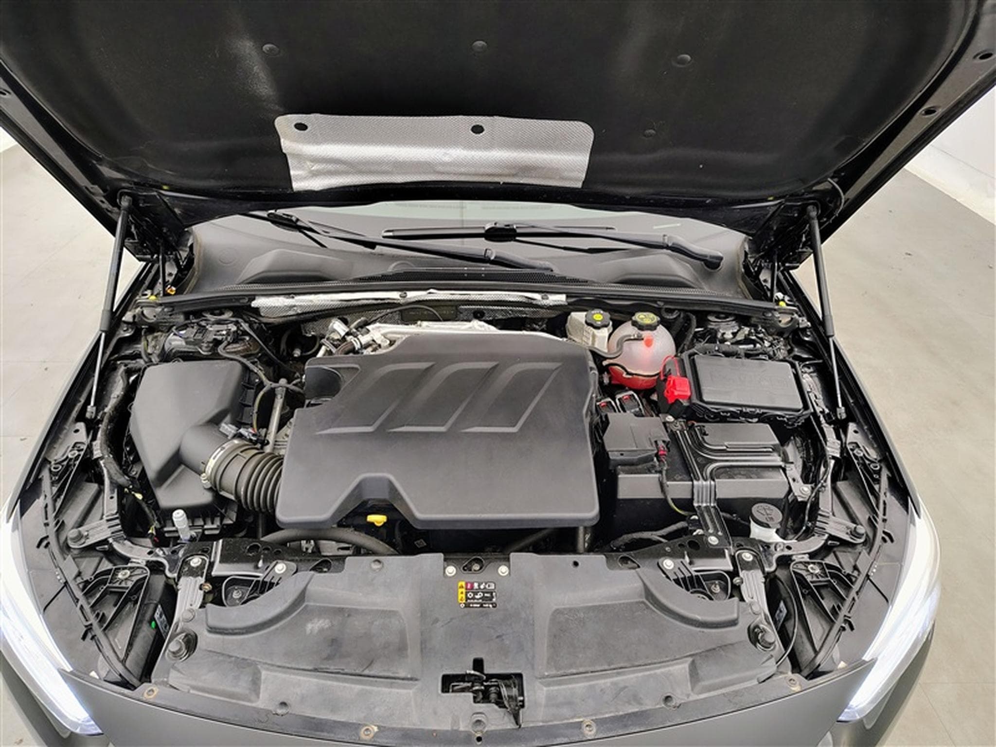 Opel Insignia 1.5 Turbo D Elégance NAVI / FULL LED / S-CUIR (2021) - Foto 20