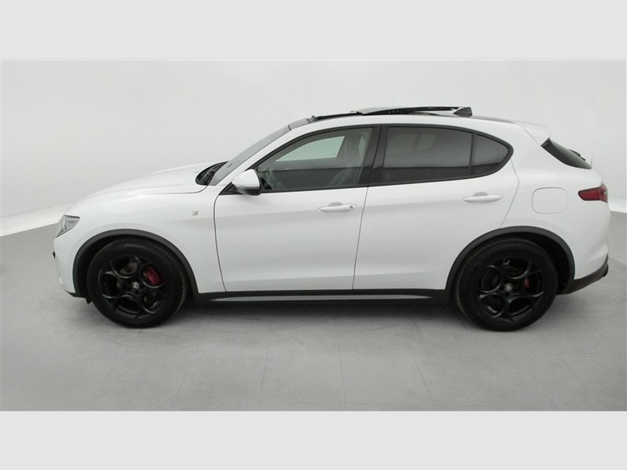 Alfa-Romeo Stelvio 2.2 MJD TI **AUTO/CUIR/CAMERA/SG CH/FULL LED** (2022) - Photo 3