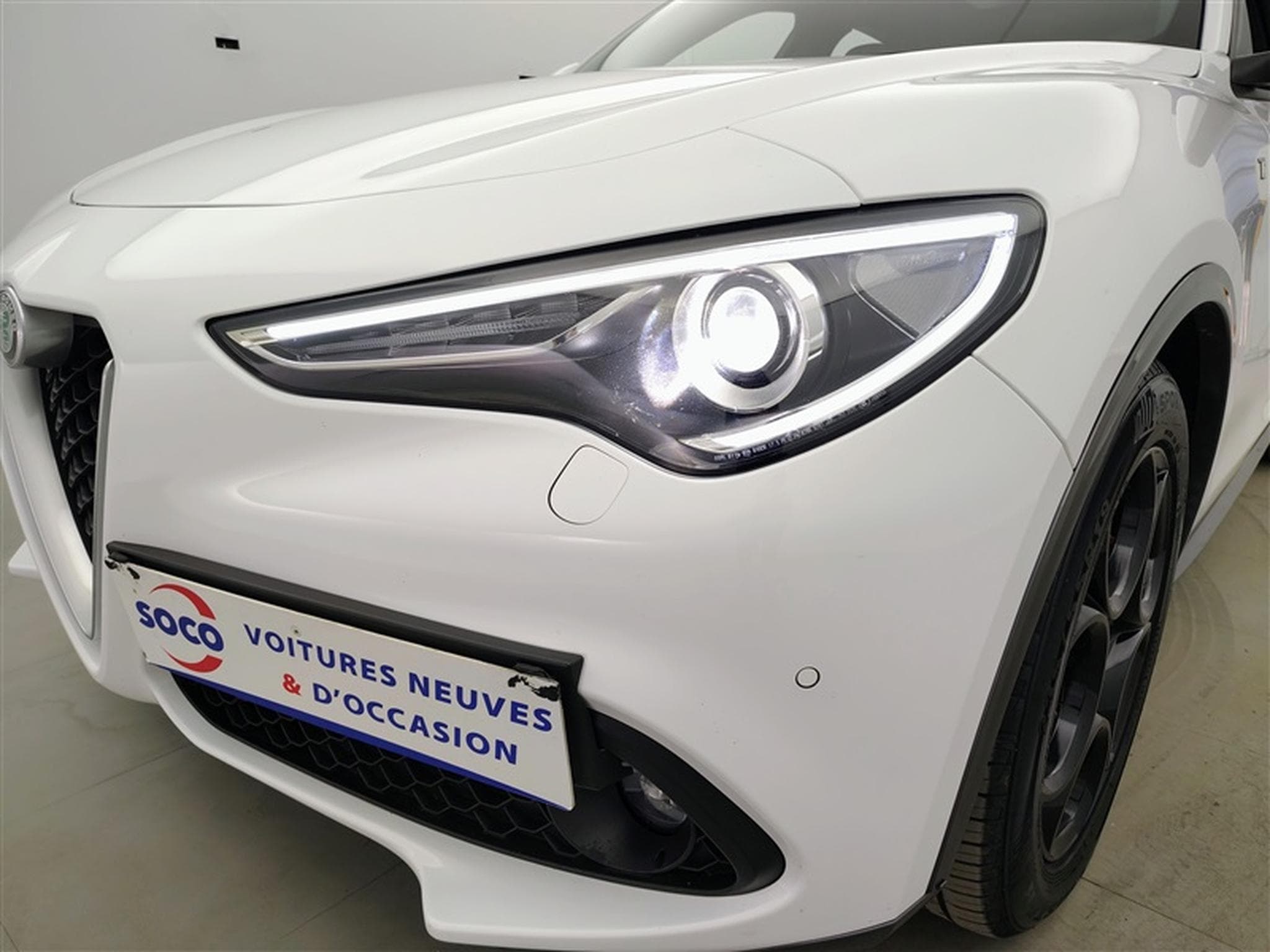 Alfa-Romeo Stelvio 2.2 MJD TI **AUTO/CUIR/CAMERA/SG CH/FULL LED** (2022) - Photo 15