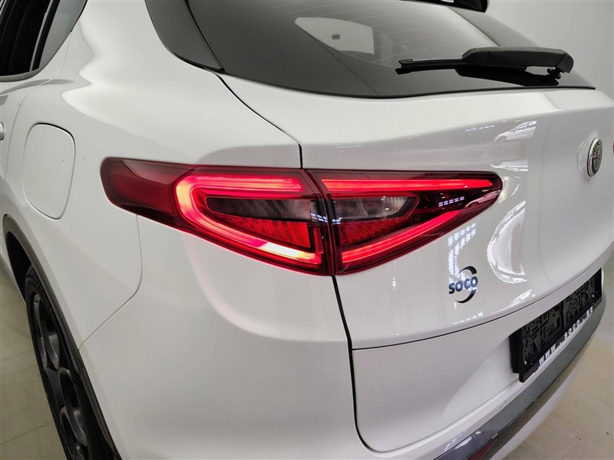 Alfa-Romeo Stelvio 2.2 MJD TI **AUTO/CUIR/CAMERA/SG CH/FULL LED** (2022) - Photo 16
