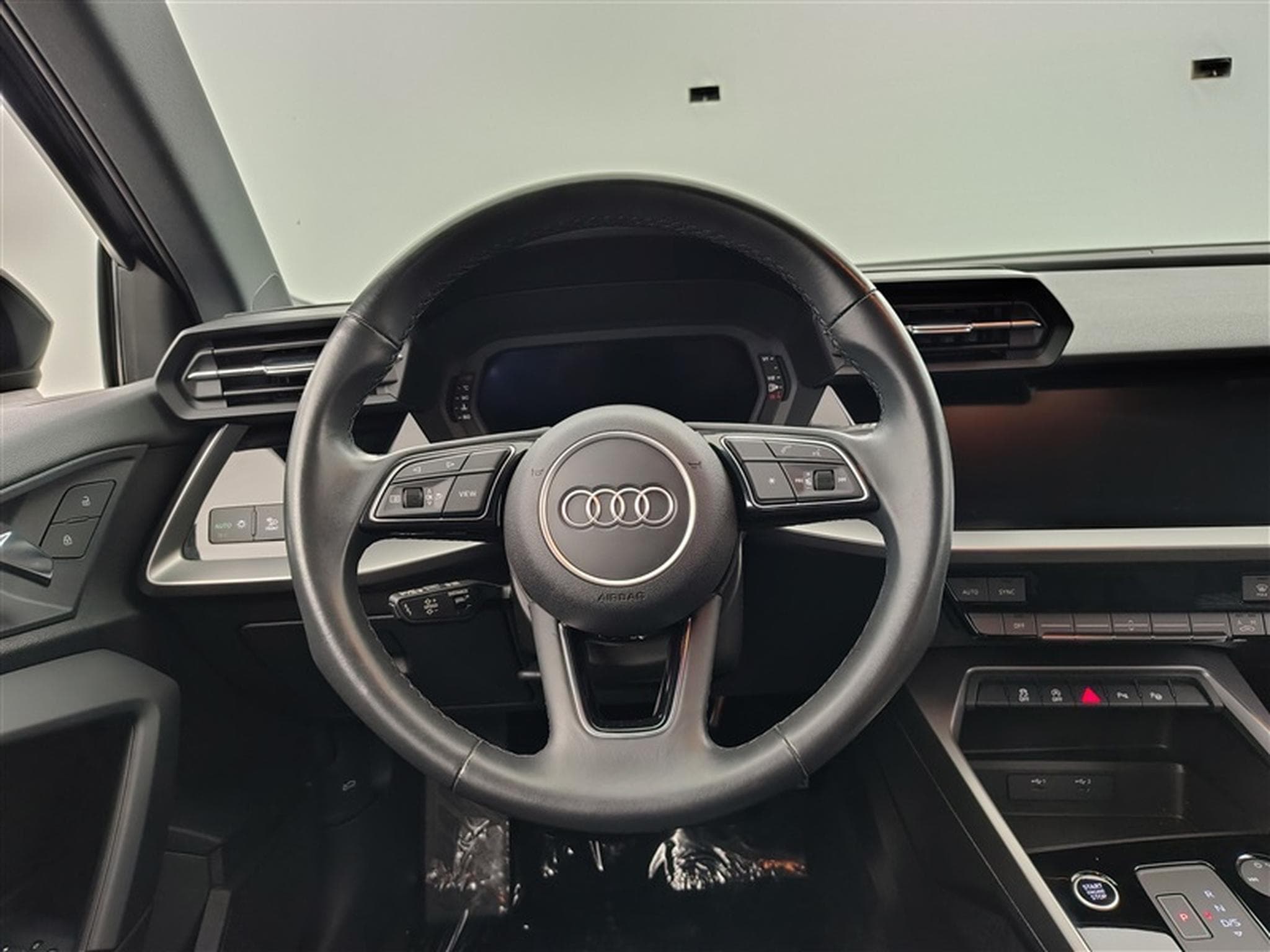 Audi A3 30 TFSI Advanced S tronic NAVI/FULL LED/JA17/PDC (2023) - Foto 9