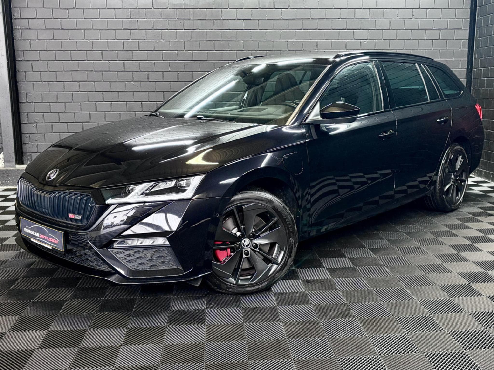 Skoda Octavia RS iV Combi PHEV 245 CV *MATRIX* *360°* HUD * CANTON * (2023) - Foto 1