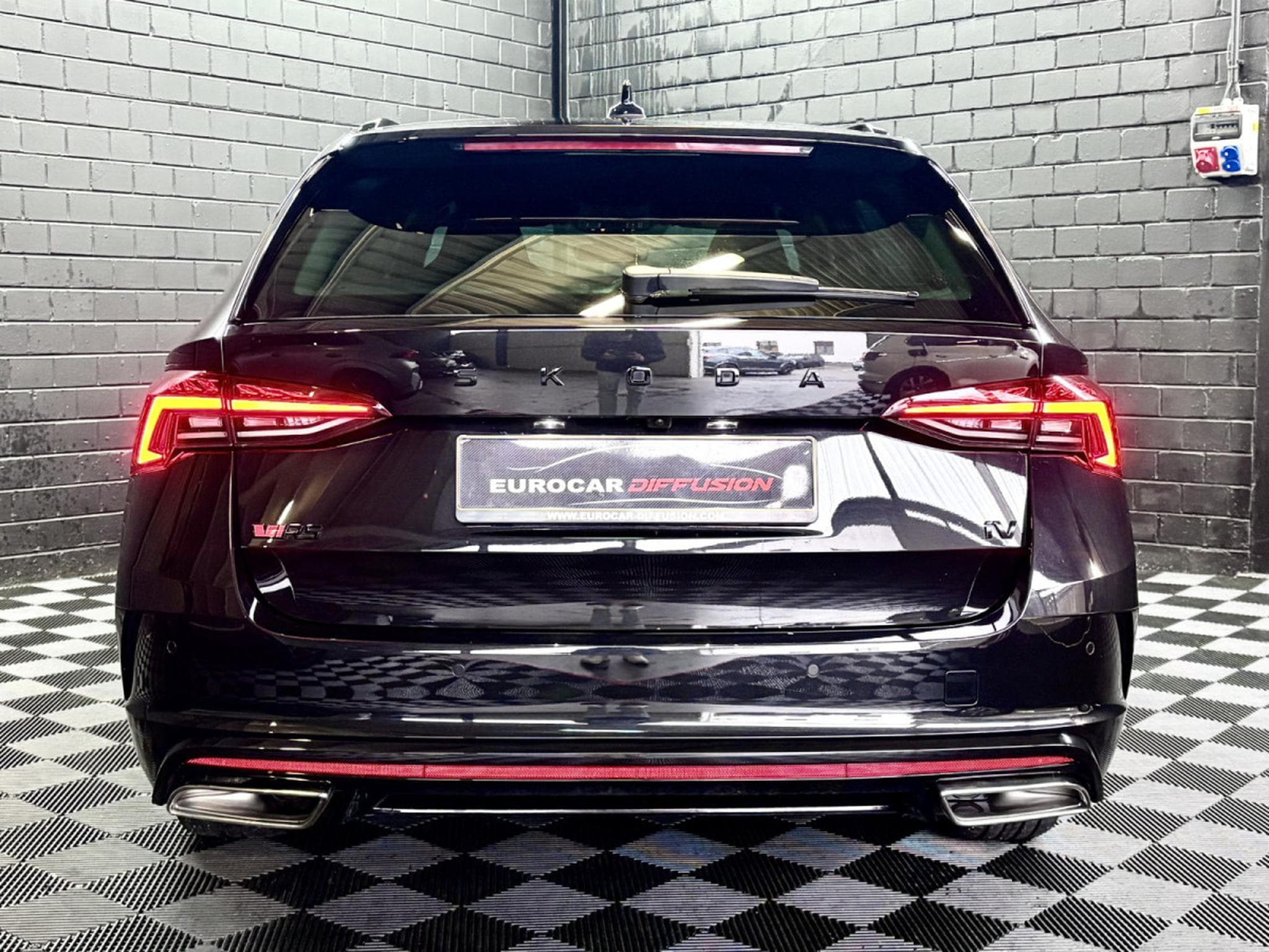 Skoda Octavia RS iV Combi PHEV 245 CV *MATRIX* *360°* HUD * CANTON * (2023) - Foto 5