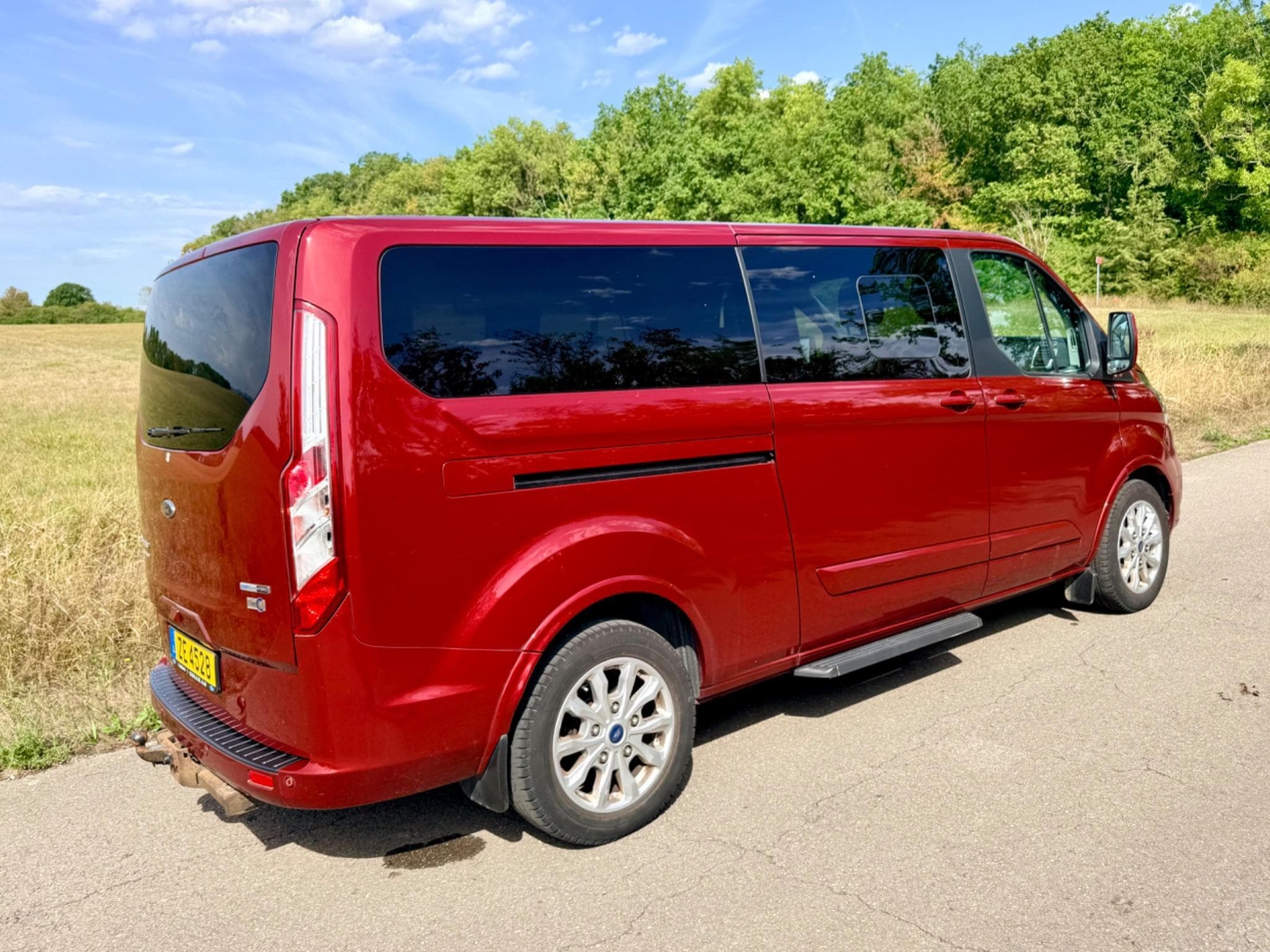 Ford Tourneo Custom H1/L2 - NOVC-HEV / Diesel (2020) - Photo 2