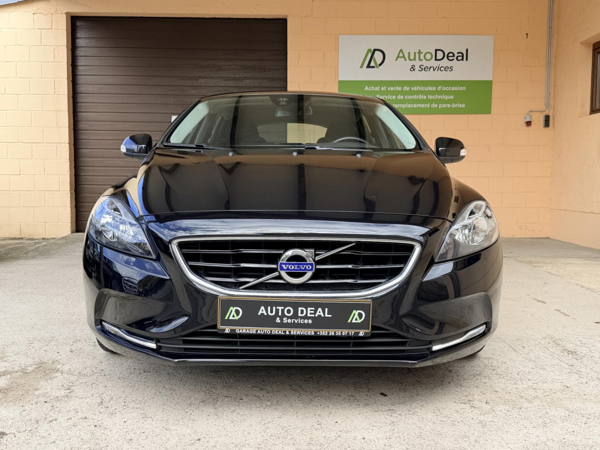 Volvo V40 D2 120CV (2015) - Photo 2