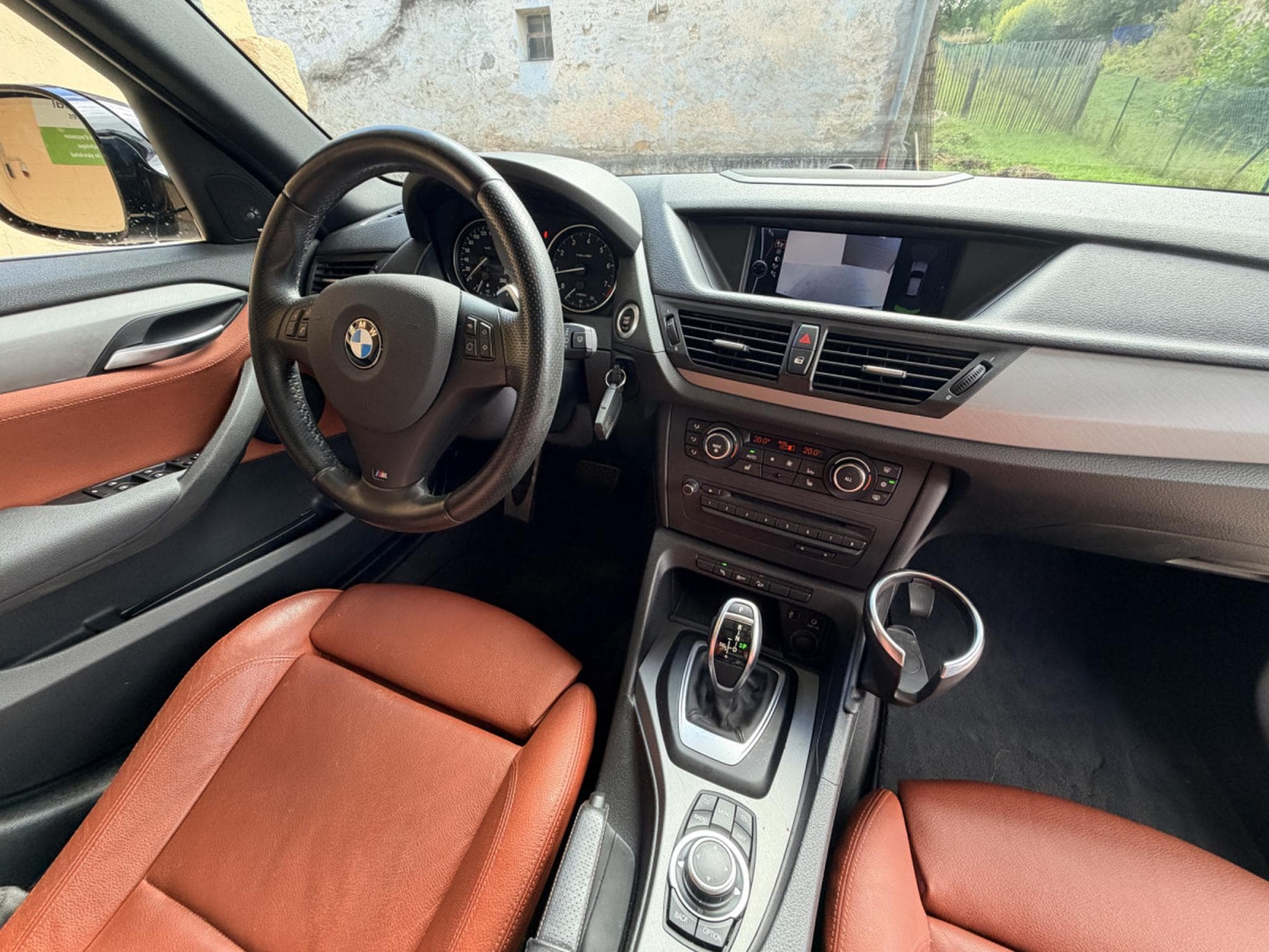 BMW X1 28i xDRIVE M-Pack  Panorama-Camera-Harman/Kardon 245cv (2011) - Photo 7