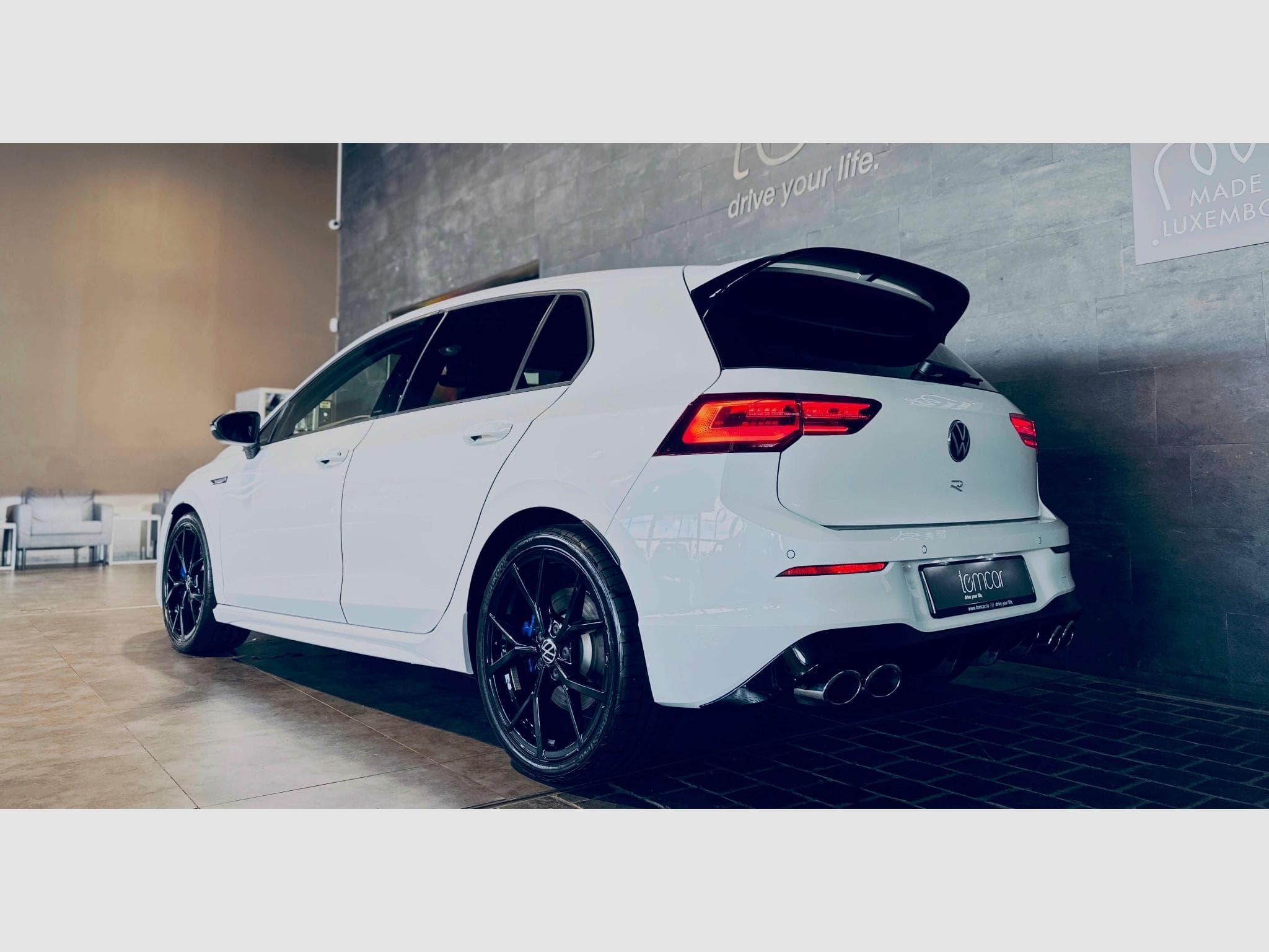 VW Golf GOLF VIII R TSI 4MOTION DSG (2024) - Photo 4