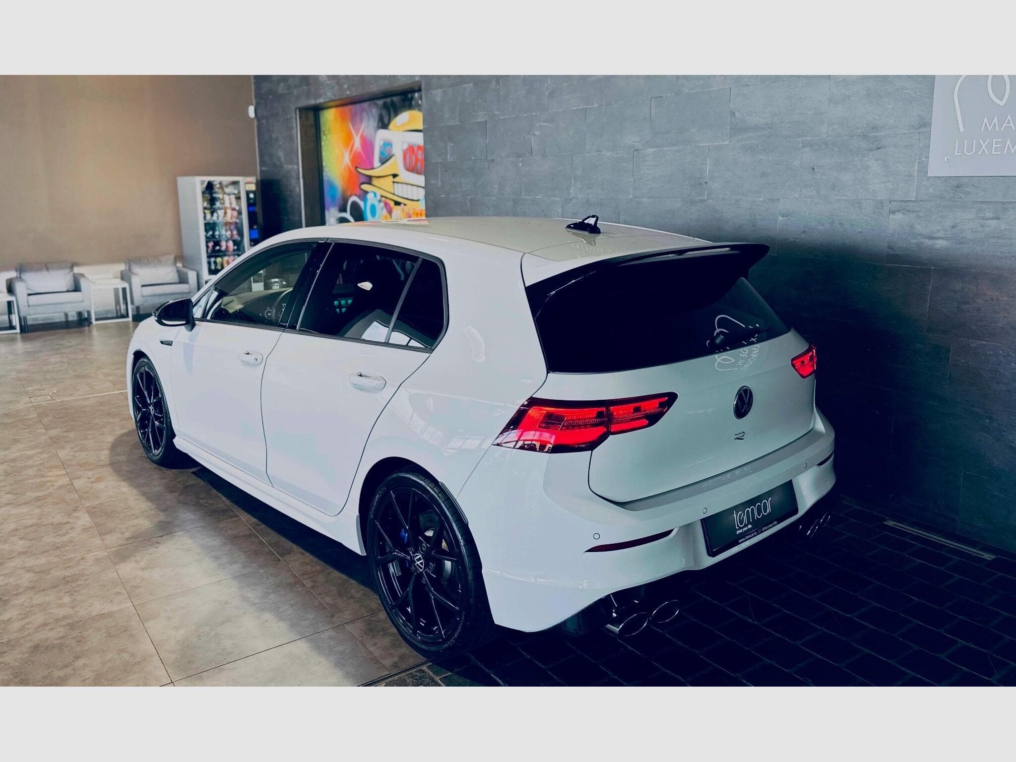 VW Golf GOLF VIII R TSI 4MOTION DSG (2024) - Photo 5