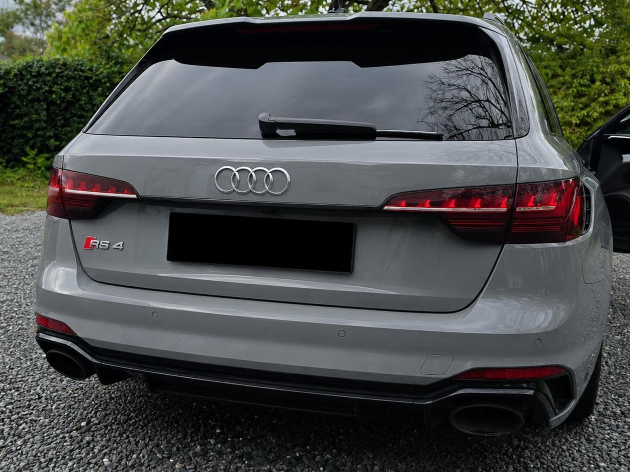 Audi RS4 RS (2023) - Photo 3