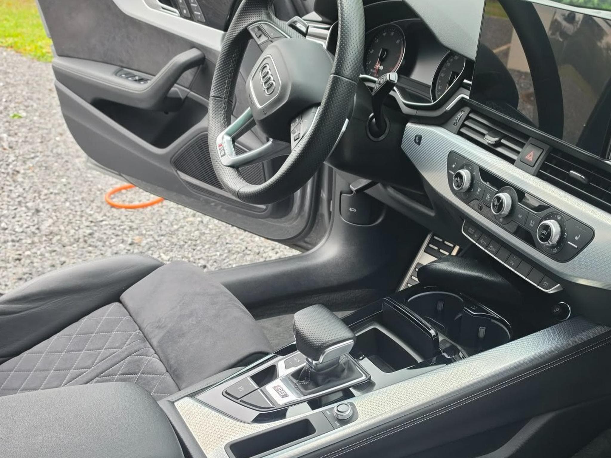 Audi RS4 RS (2023) - Photo 9