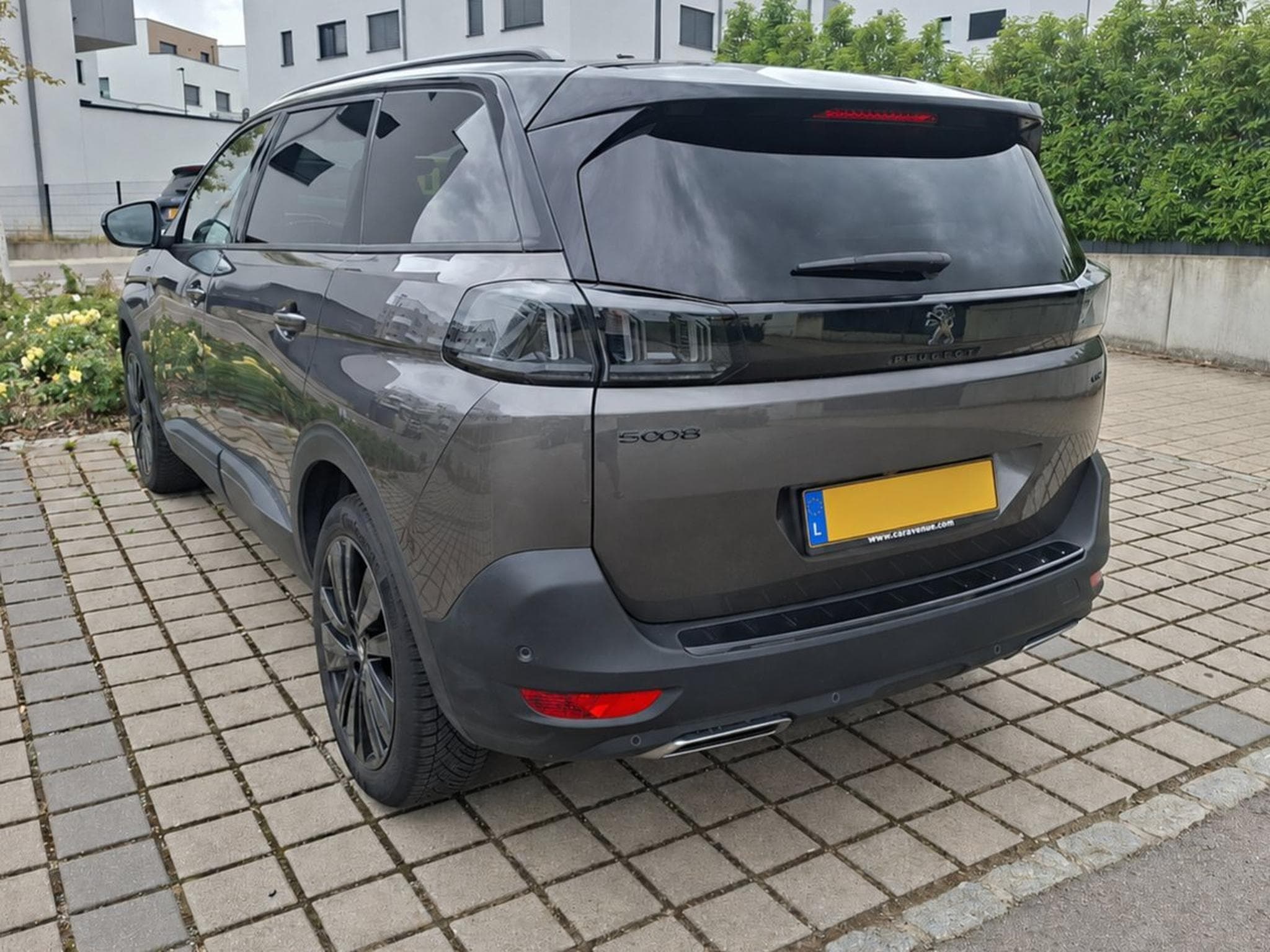 Peugeot 5008 GT LINE BLACK PACK 2.0 BlueHDi 177 EA8 (2023) - Photo 2