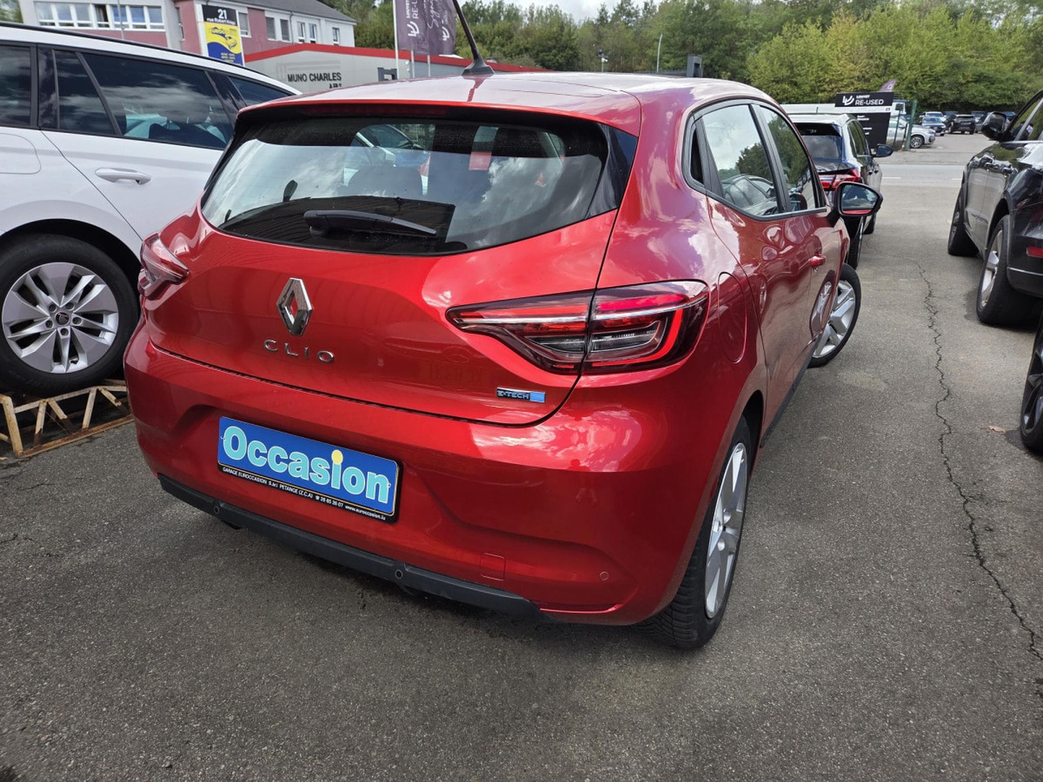 Renault Clio 1.6i E-Tech Hybride 140CV Corporate (2021) - Photo 4