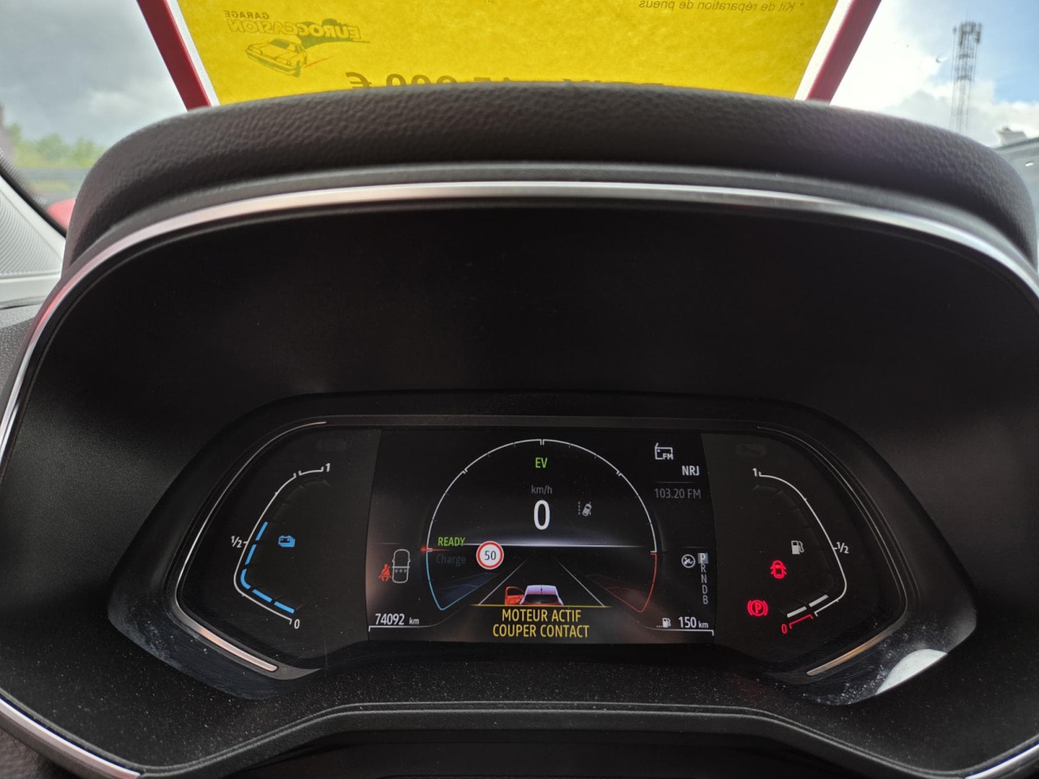 Renault Clio 1.6i E-Tech Hybride 140CV Corporate (2021) - Photo 10