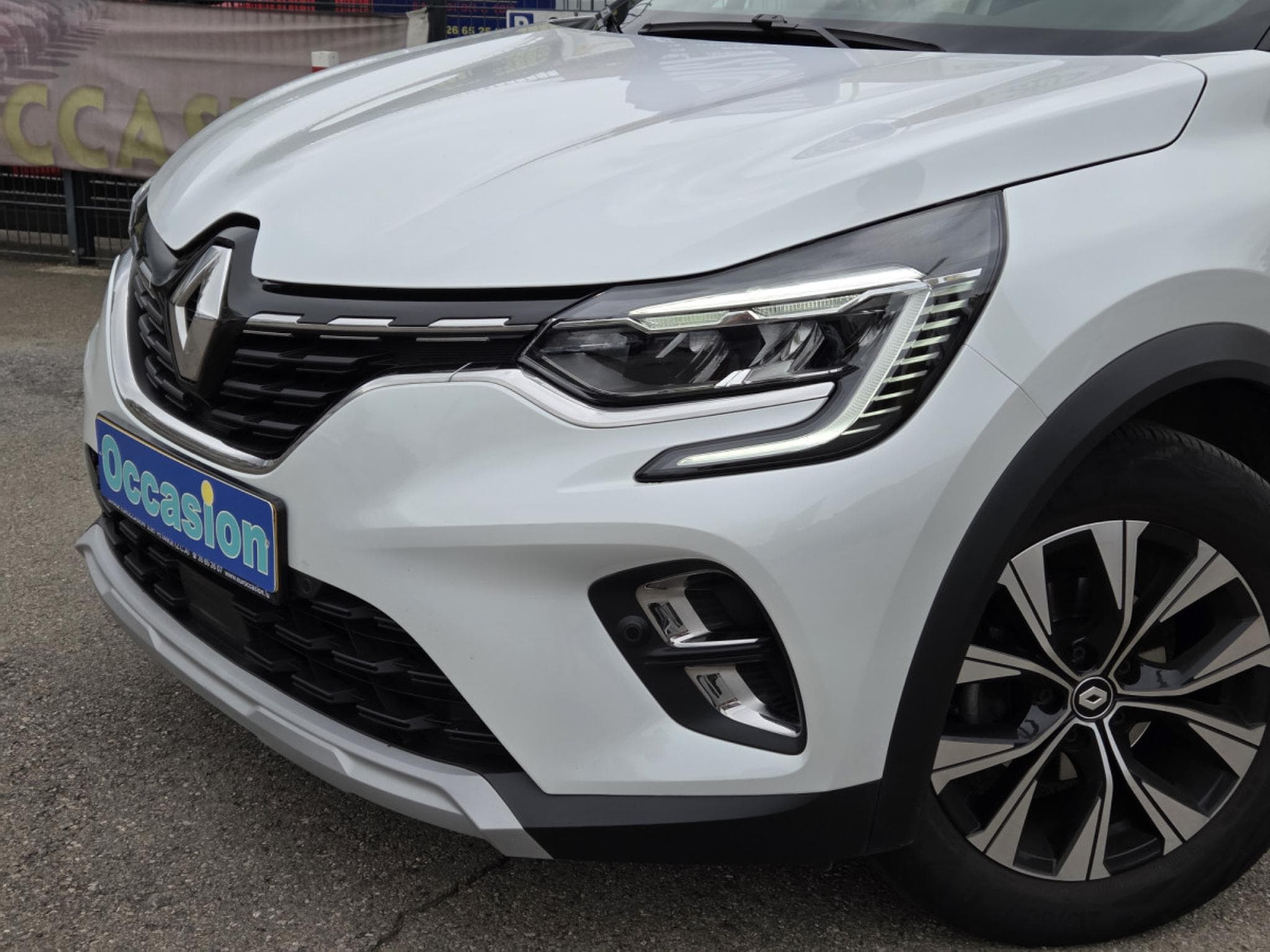 Renault Captur TCE 91CV BVM6 (2023) - Photo 2
