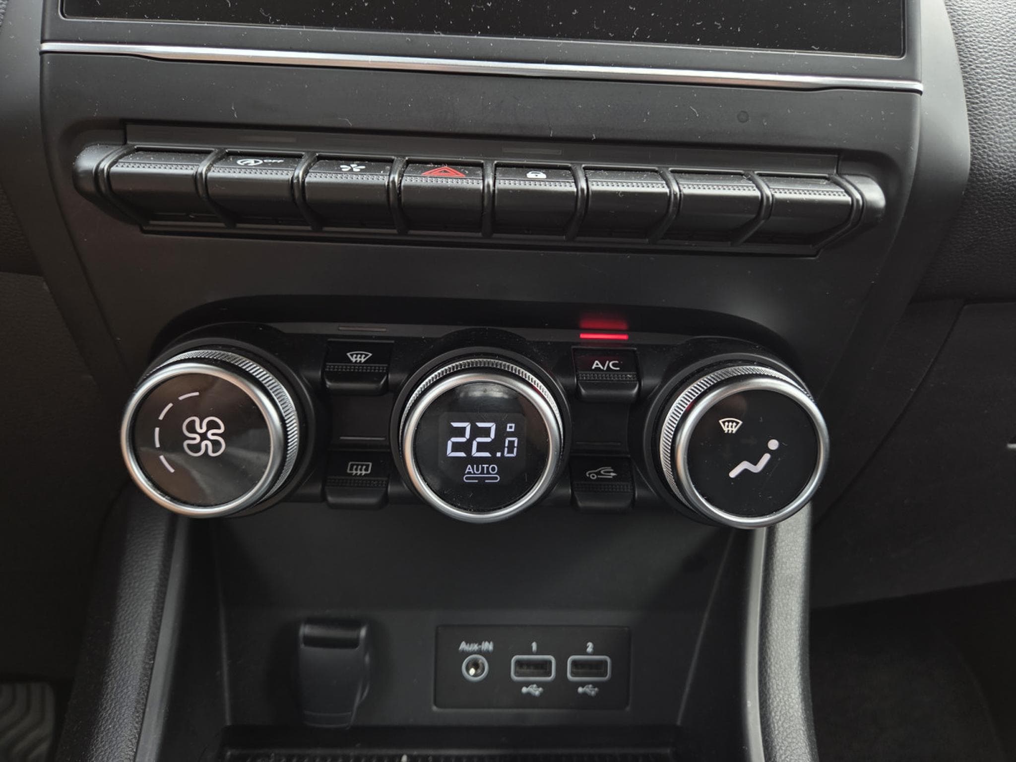 Renault Captur TCE 91CV BVM6 (2023) - Photo 15
