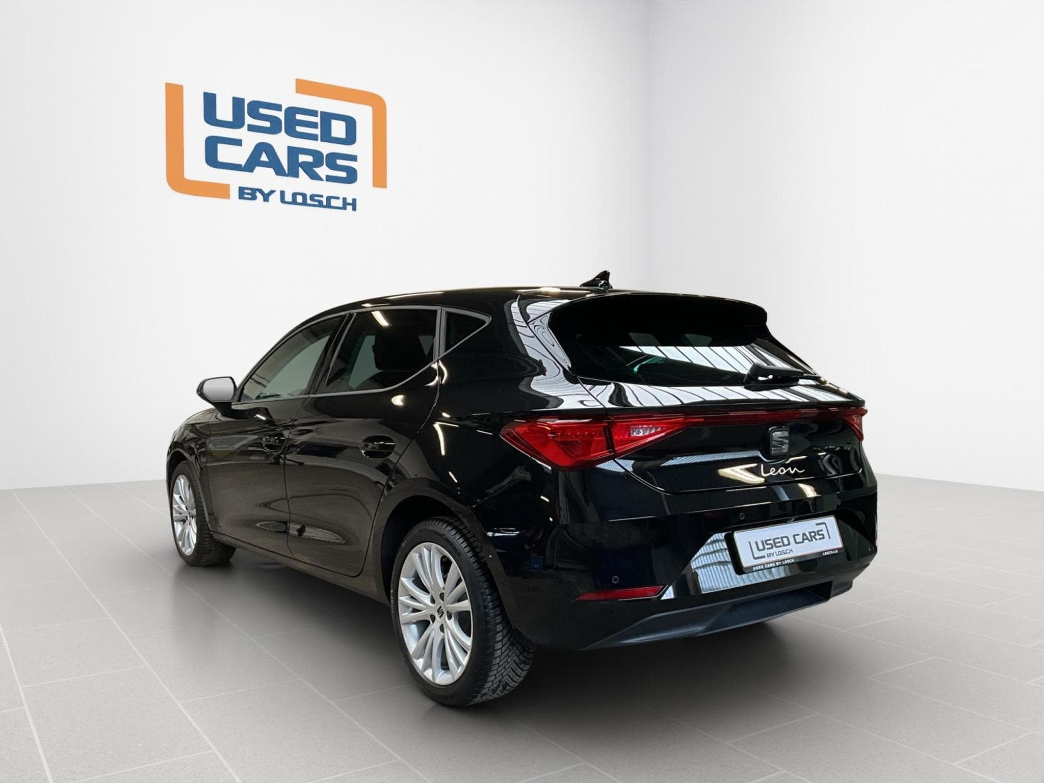 Seat Leon FR+P.Confort+Connectivity-Box+Full-Link+P,Rangement (2023) - Foto 6