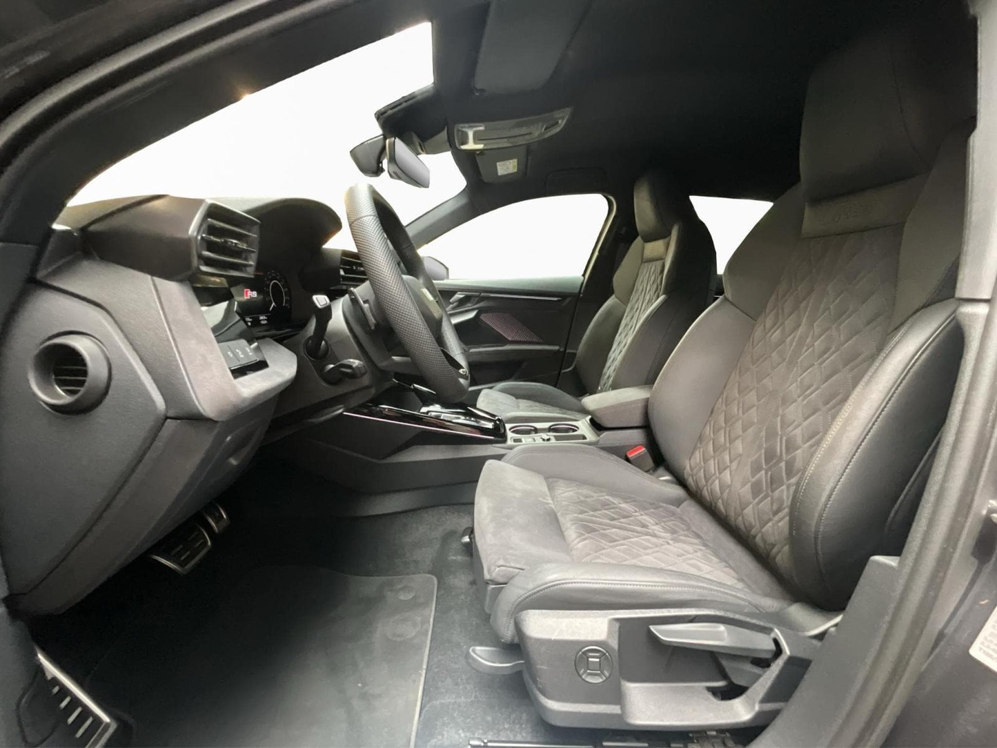 Audi RS3 SB+S-Tronic+Quattro+P.Premium+AuspuffRS+Sonos+Carbon (2025) - Foto 9