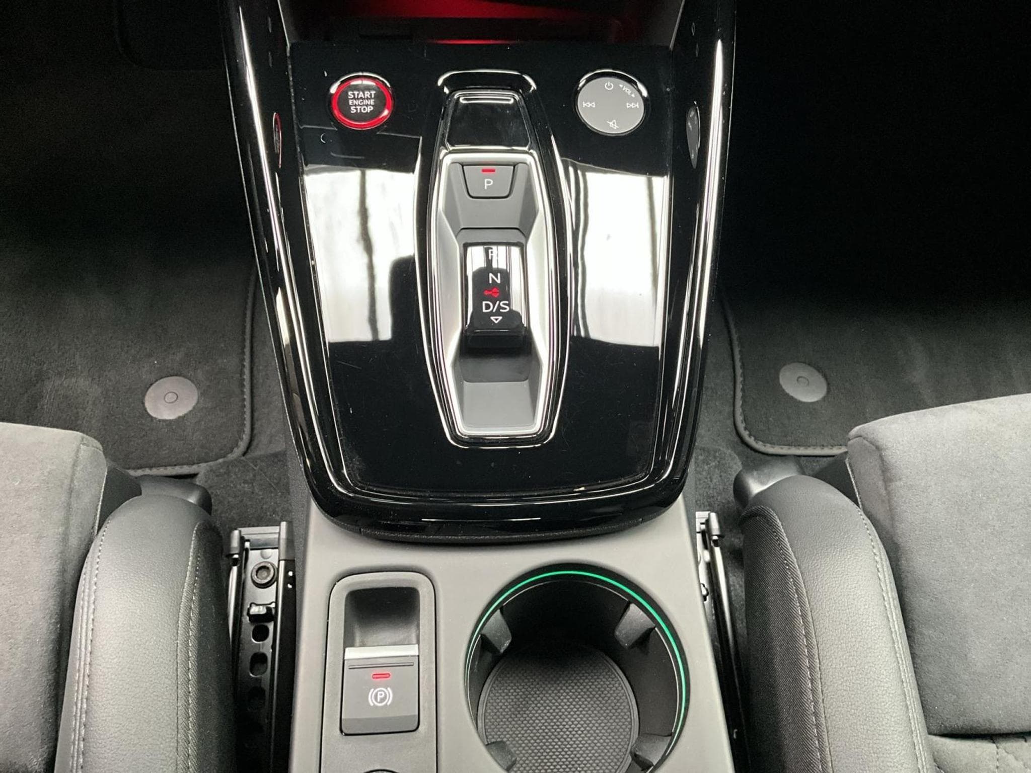 Audi RS3 SB+S-Tronic+Quattro+P.Premium+AuspuffRS+Sonos+Carbon (2025) - Foto 12