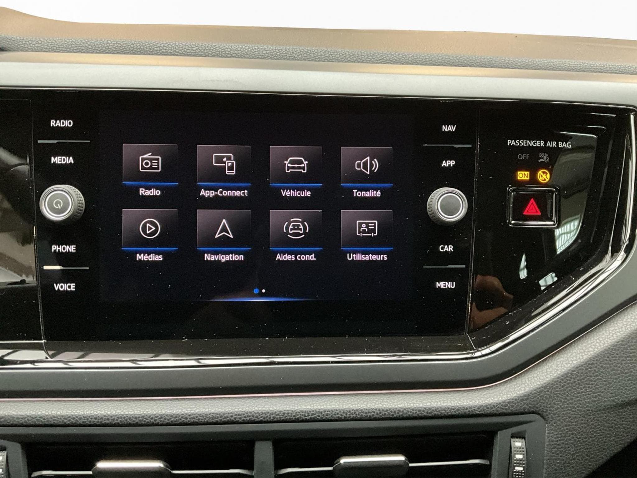 VW Taigo R-Line+DSG+IQ-Light+P.Lumiere&visibilité+Keyless (2023) - Foto 13