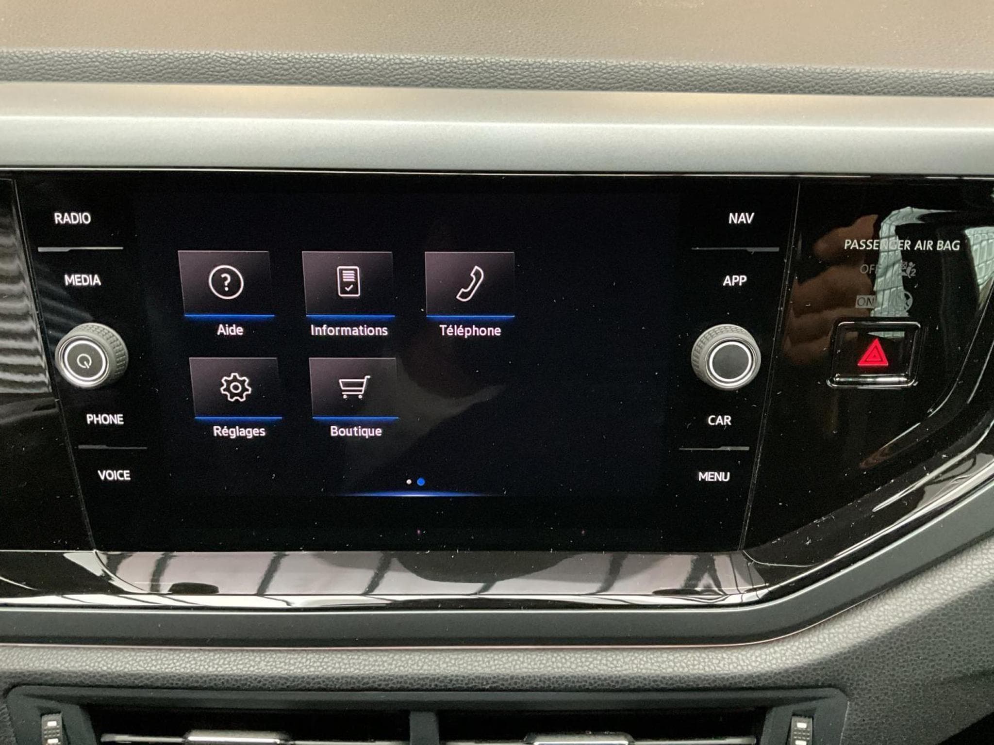 VW Taigo R-Line+DSG+IQ-Light+P.Lumiere&visibilité+Keyless (2023) - Foto 18