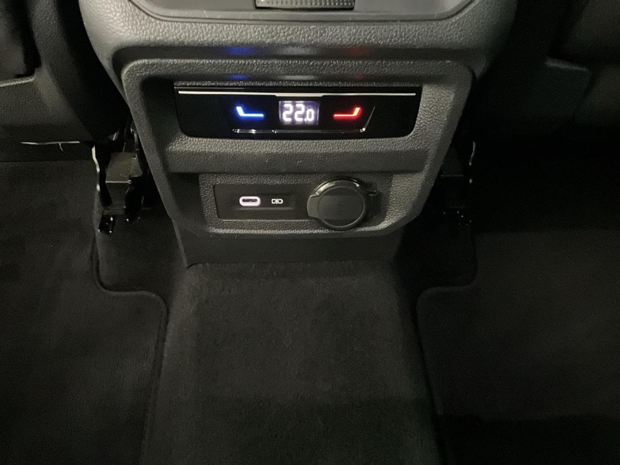 VW Tiguan Elegance+DSG+P.Aide+Led+Navi (2023) - Photo 21