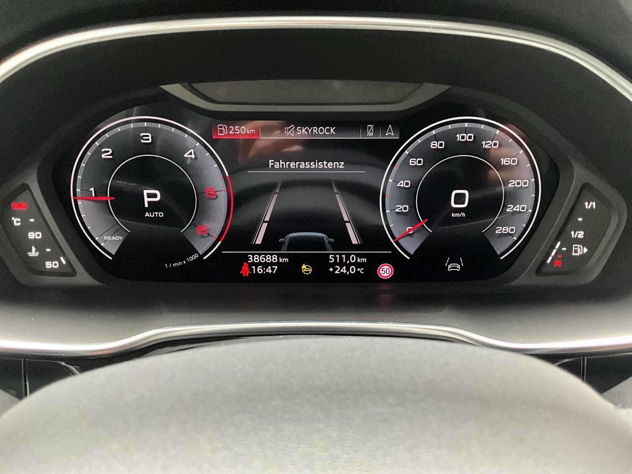 Audi Q3 SB+40TDI+Quattro+S-Tronic+P.Premium+AHK+LED+Navi (2023) - Photo 11