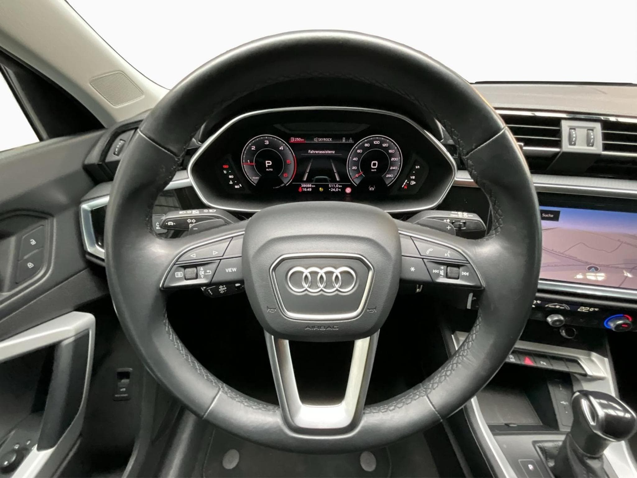 Audi Q3 SB+40TDI+Quattro+S-Tronic+P.Premium+AHK+LED+Navi (2023) - Photo 10