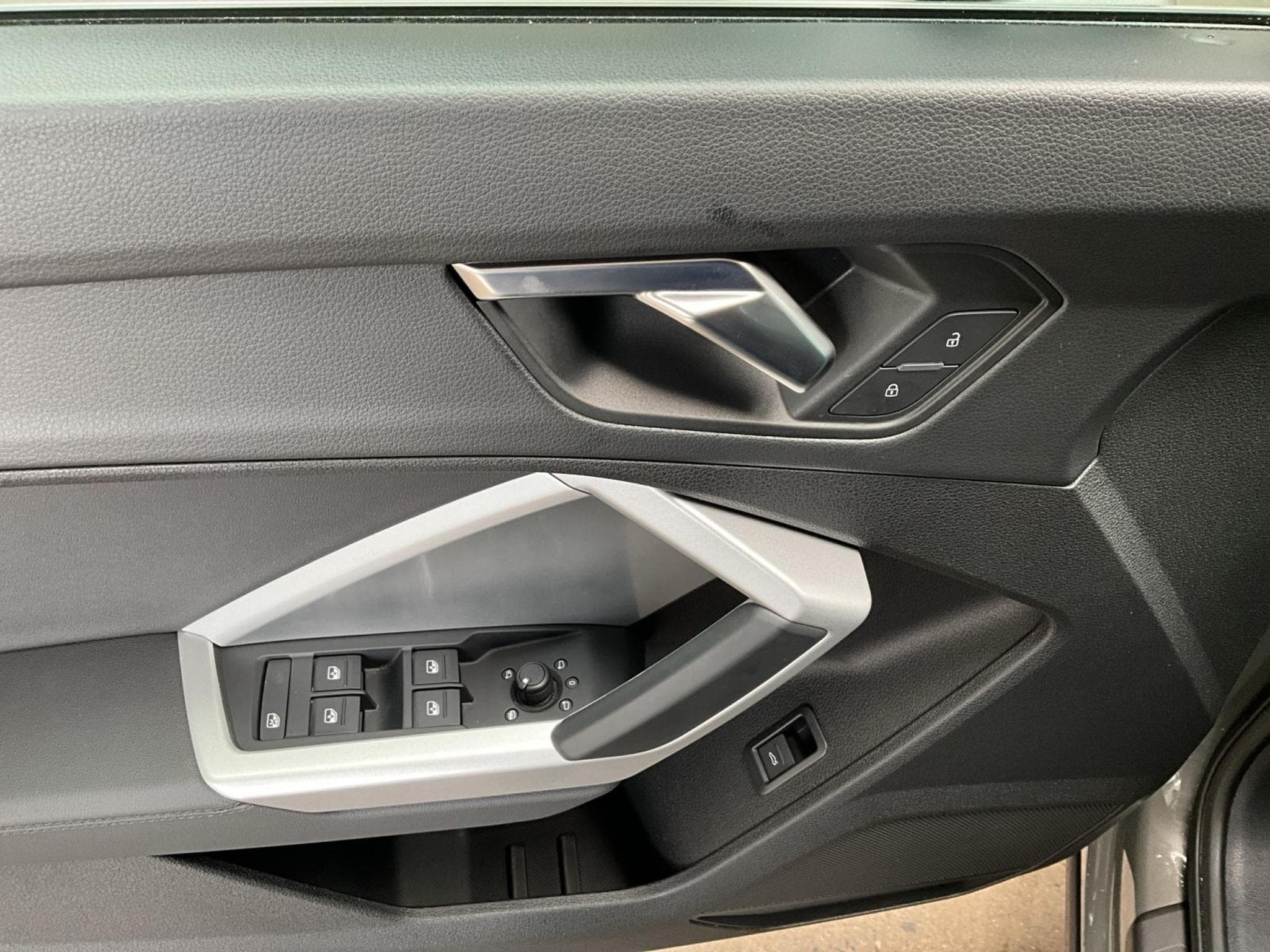 Audi Q3 SB+40TDI+Quattro+S-Tronic+P.Premium+AHK+LED+Navi (2023) - Photo 14