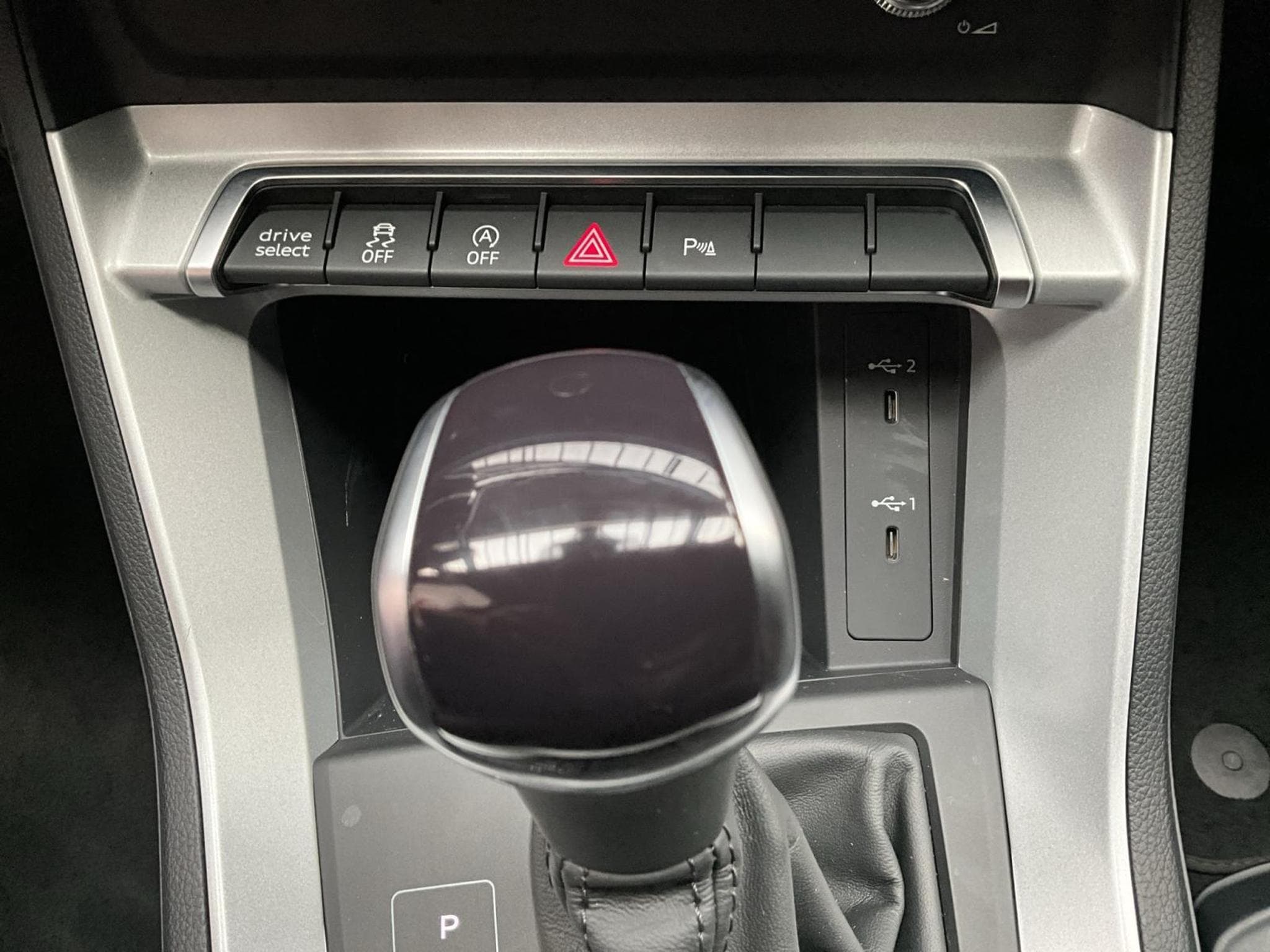 Audi Q3 SB+40TDI+Quattro+S-Tronic+P.Premium+AHK+LED+Navi (2023) - Photo 20