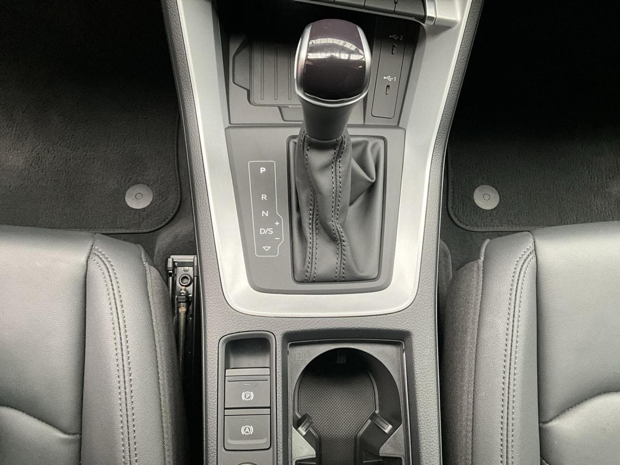 Audi Q3 SB+45TFSI+Phev+S-Tronic+P.Premium+Matrix+ (2021) - Photo 12