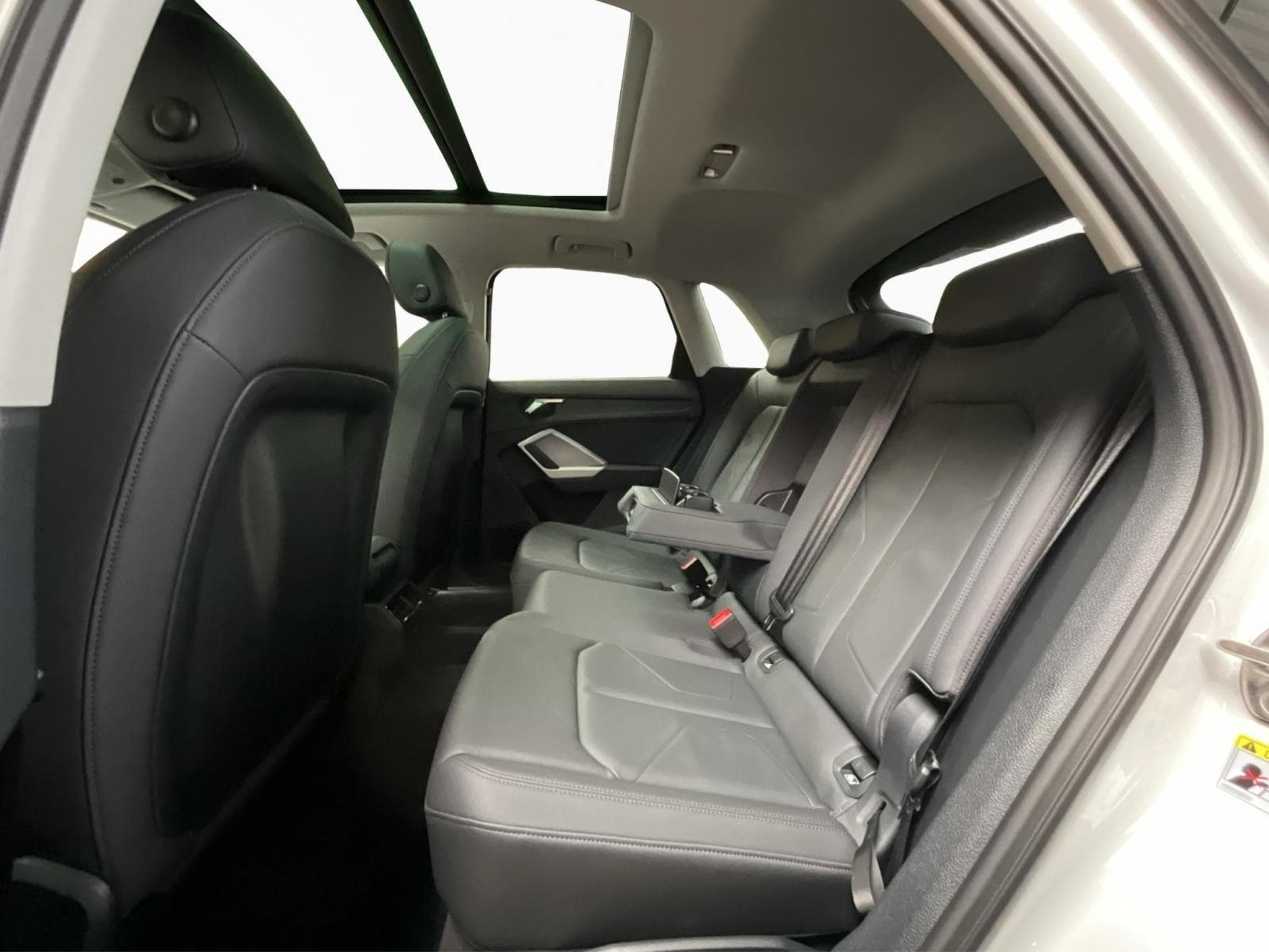 Audi Q3 SB+45TFSI+Phev+S-Tronic+P.Premium+Matrix+ (2021) - Photo 16