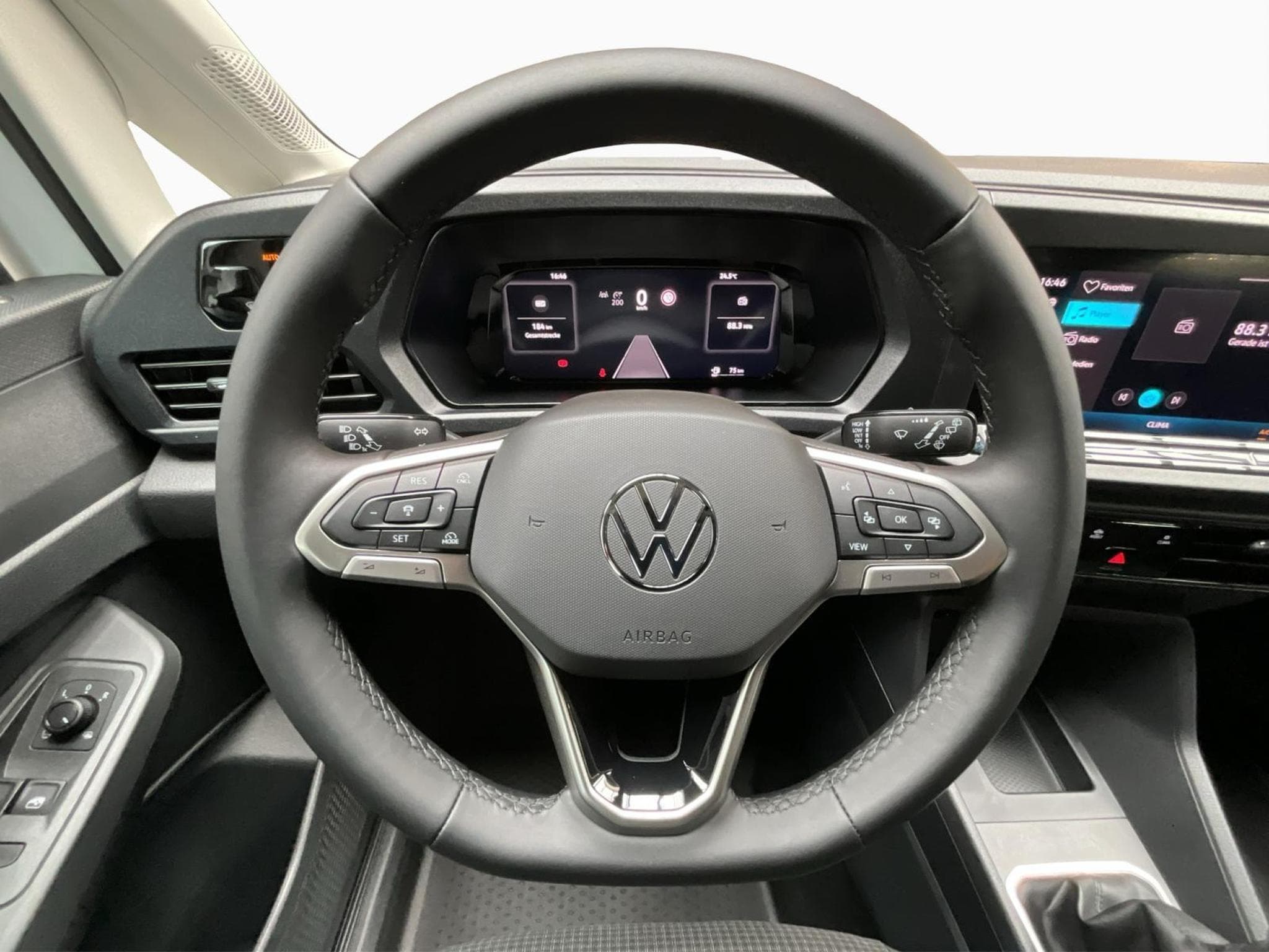 VW Caddy P.Cool&Sound+AHK+App-Connect+7Sitze (2026) - Photo 10