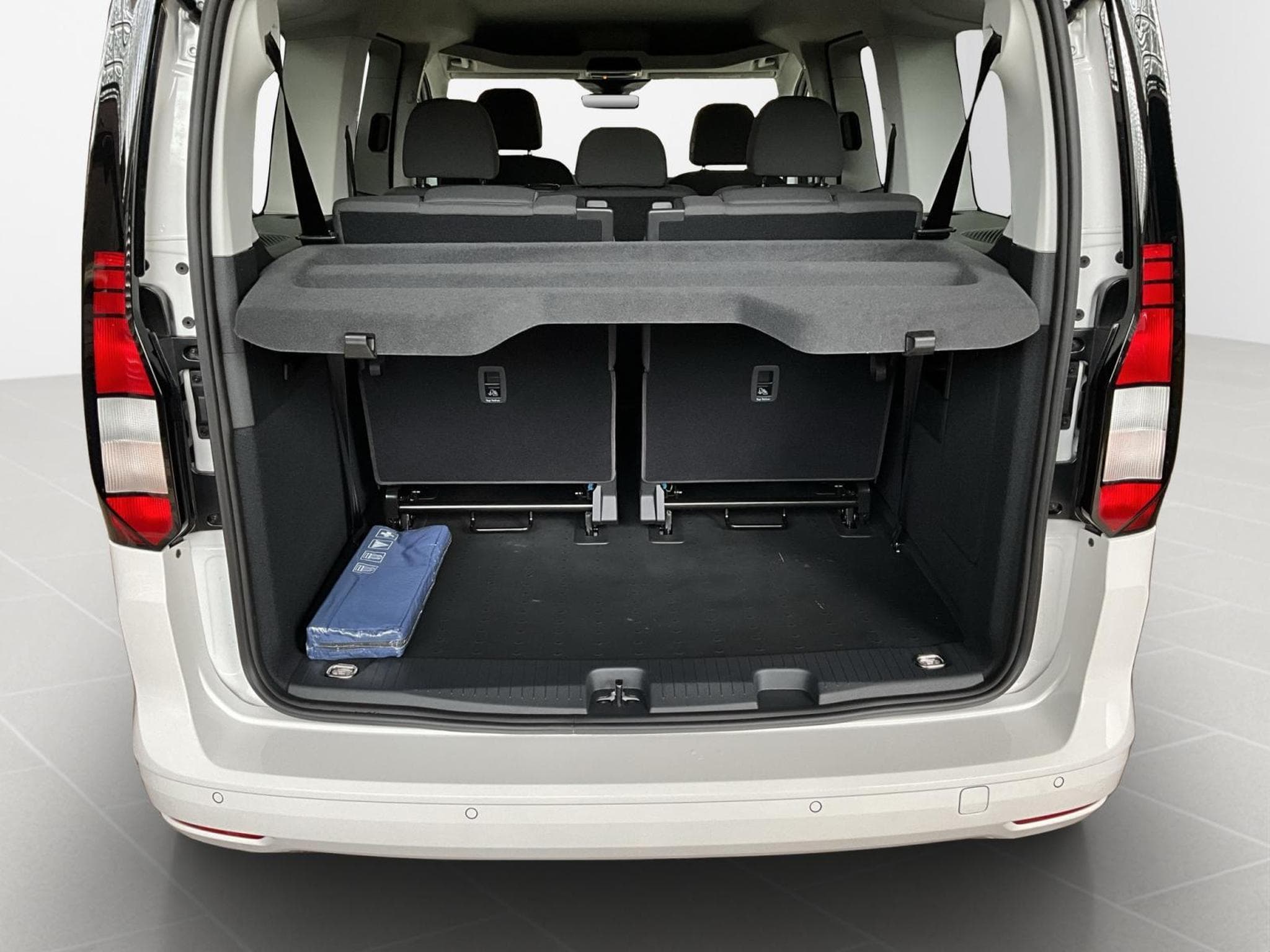 VW Caddy P.Cool&Sound+AHK+App-Connect+7Sitze (2026) - Photo 16