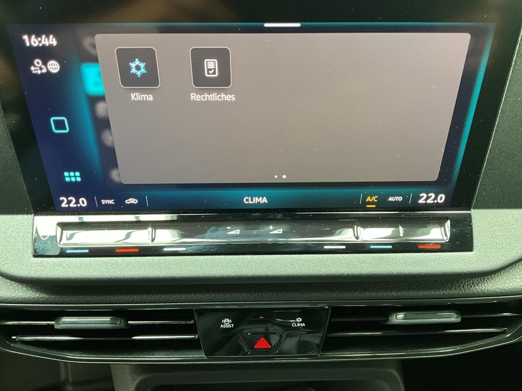VW Caddy P.Cool&Sound+AHK+App-Connect+7Sitze (2026) - Photo 18