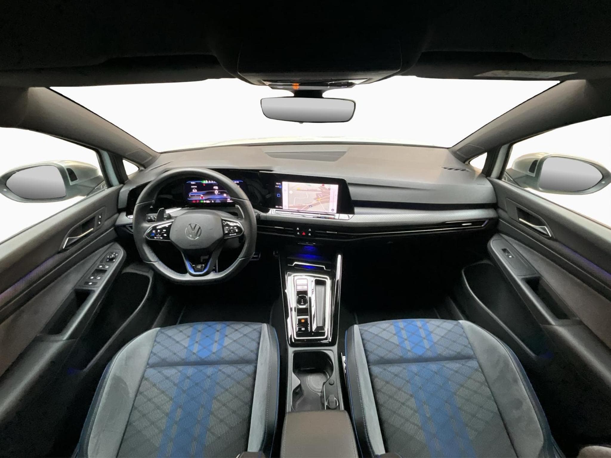 VW Golf R+DSG+4Motion+LED+NAVI+Keyless+DAB (2024) - Photo 2