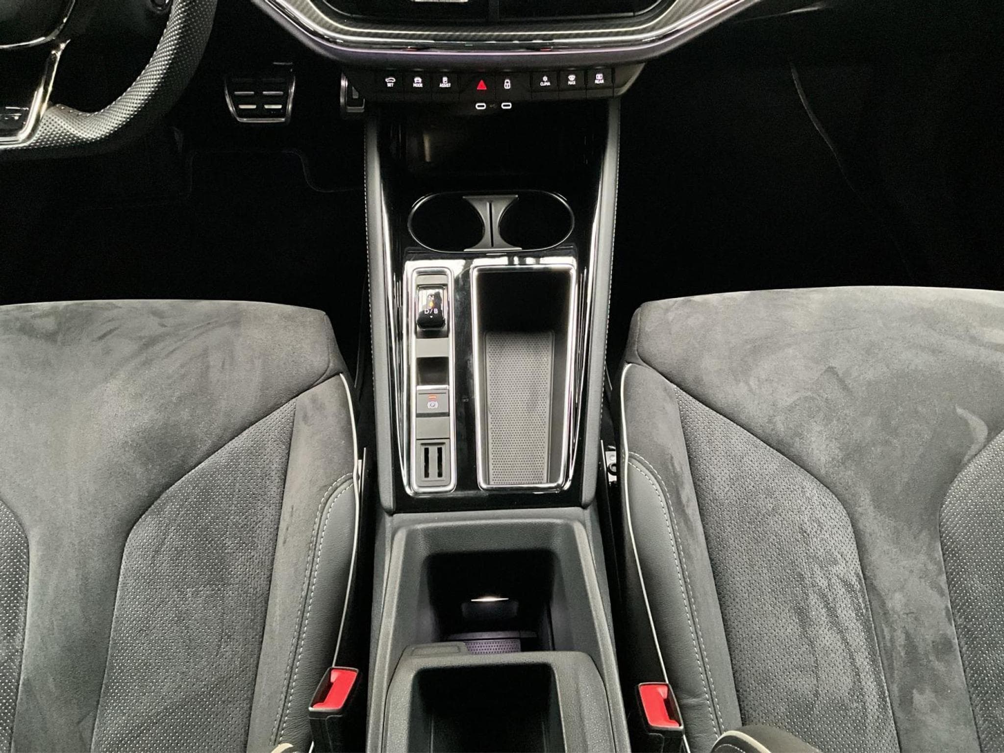 Skoda Enyaq 58kWh+iV60+RS/Sportline+Climate-Plus+Assisted-Drive (2022) - Photo 12