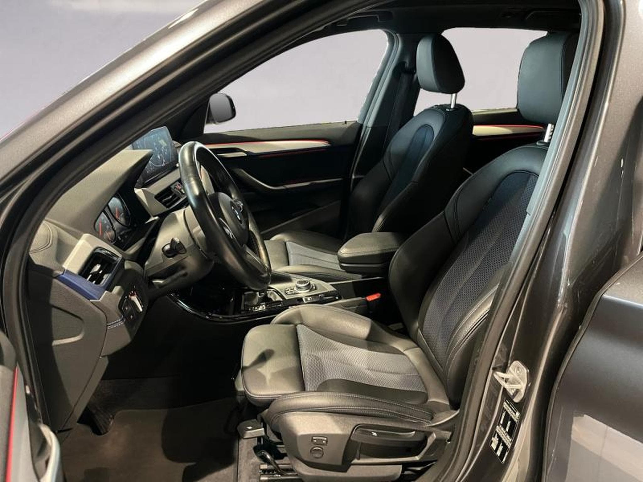BMW X1 X1 sDrive20i M Sport (2020) - Foto 10
