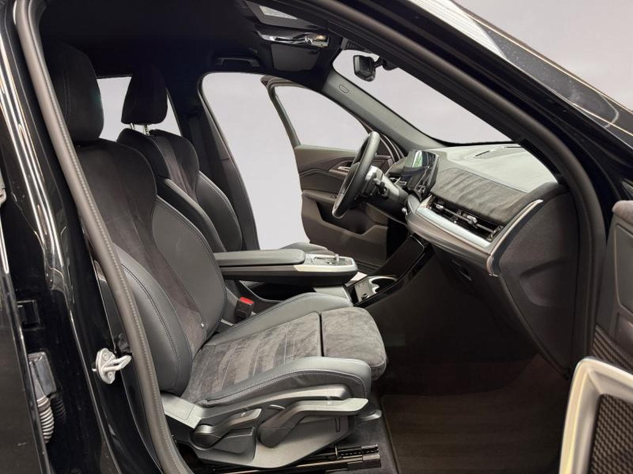 BMW X1 X1 sDrive18i Pack M Sport (2025) - Photo 12