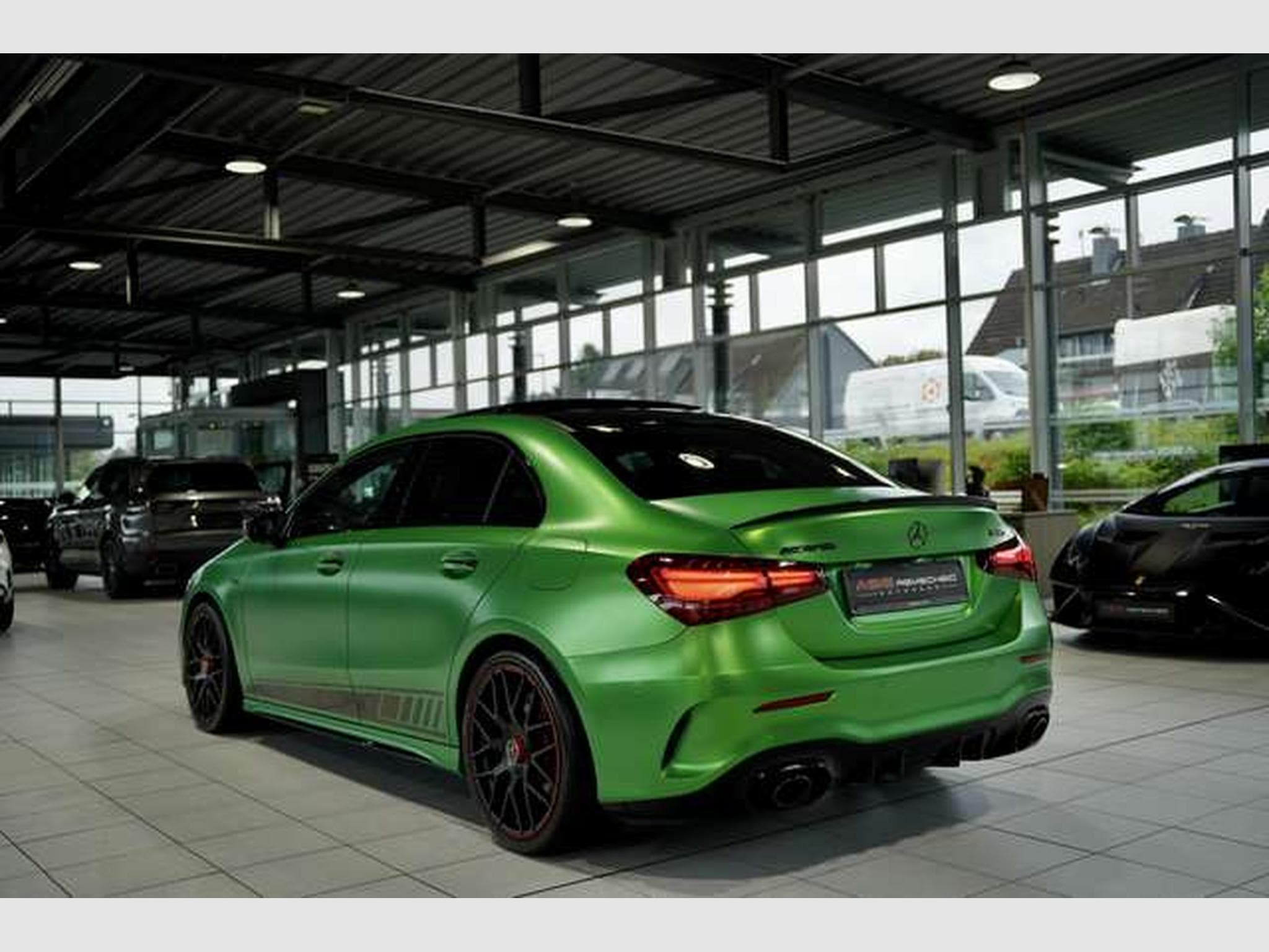 Mercedes A 35 AMG 4M 2H *BURM*Night-II*Pano*HUD*Multibeam (2024) - Foto 8