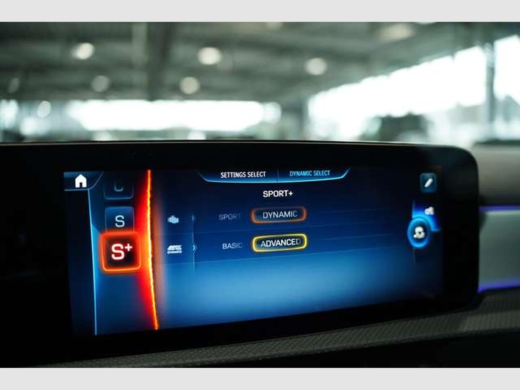Mercedes A 35 AMG 4M 2H *BURM*Night-II*Pano*HUD*Multibeam (2024) - Foto 35