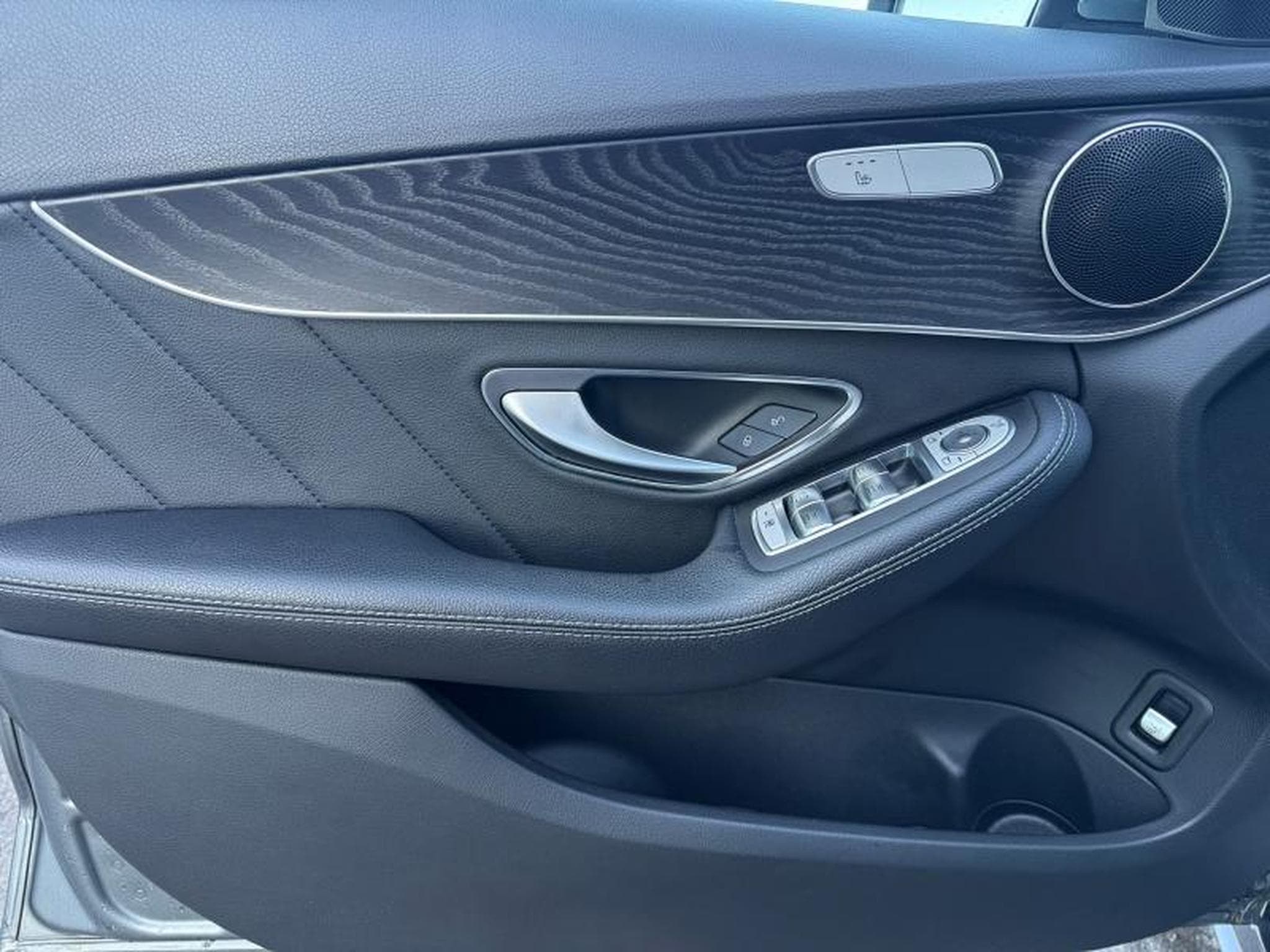 Mercedes C 200 Break AMG LINE Premium / Essence (2018) - Foto 19