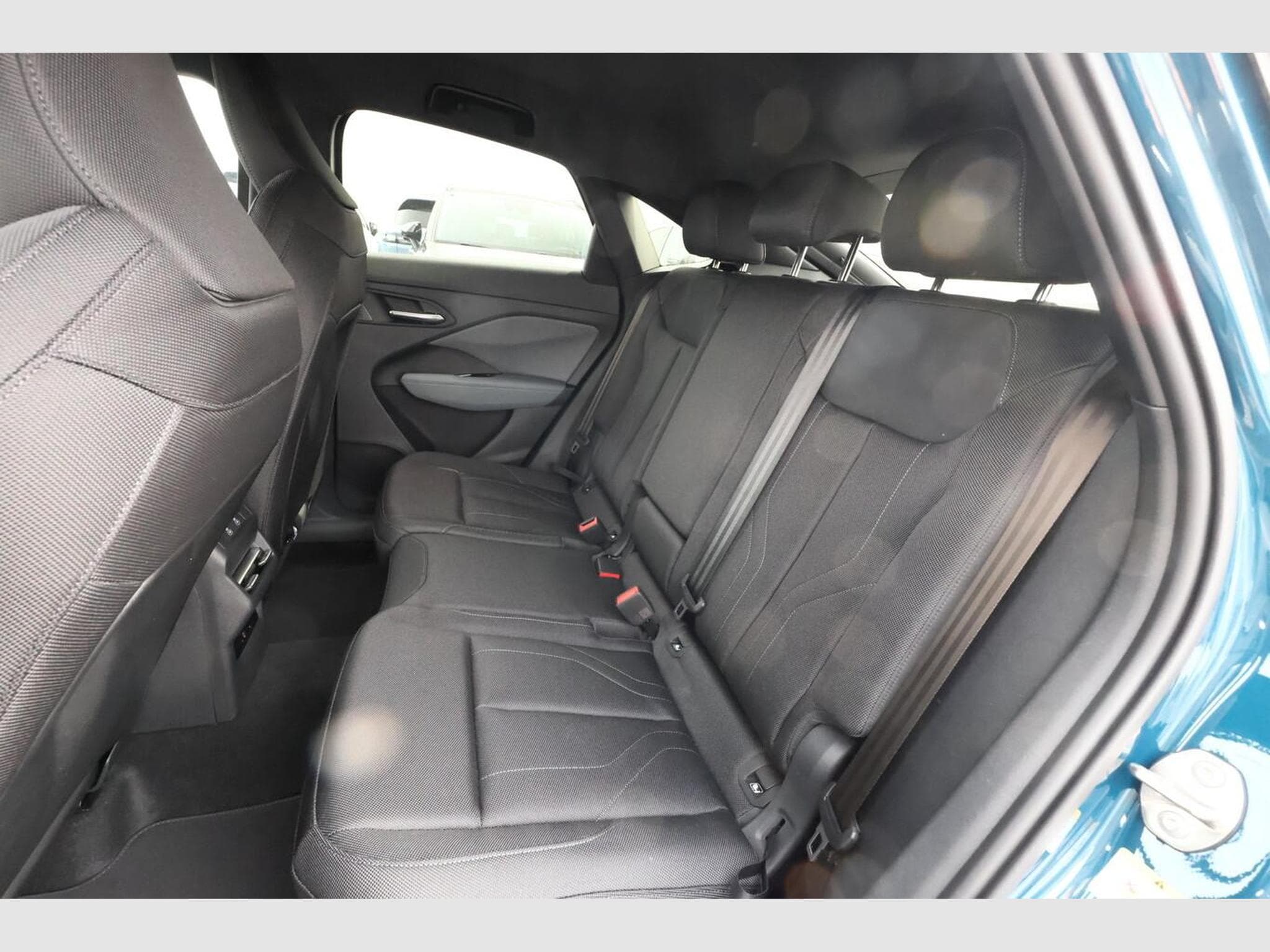Audi Q3 Sportback quattro 2xS (2026) - Photo 10